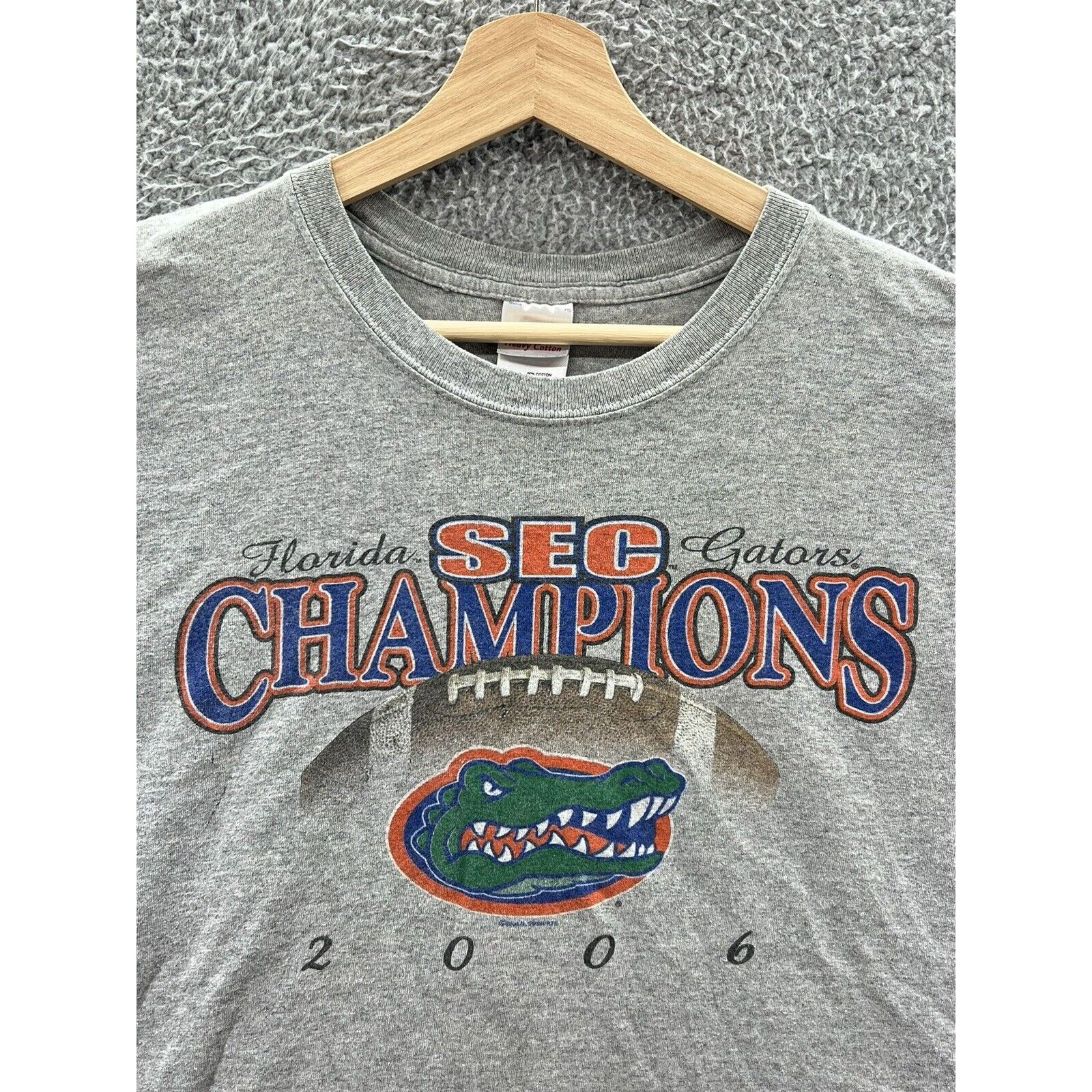 Other Three Gators Football Basketball Champions 2006 T-Shirts Size US XL / EU 56 / 4 - 11 Thumbnail