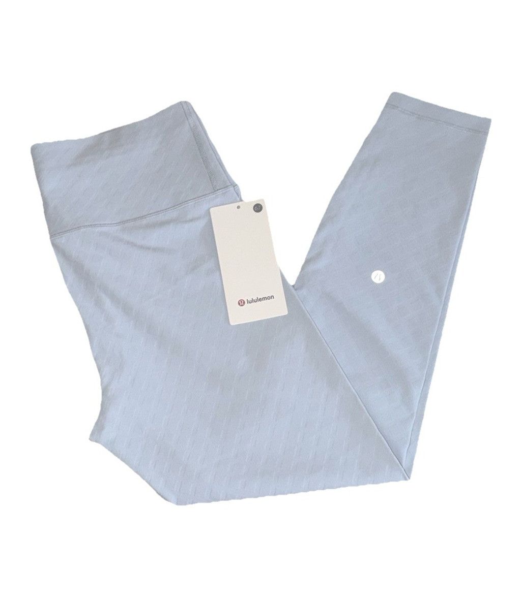 Lululemon LULULEMON 3D JACQUARD DIAMOND TRAIN LEGGING LIGHT BLUE 12 Size 34" / US 12 / IT 48 - 1 Thumbnail