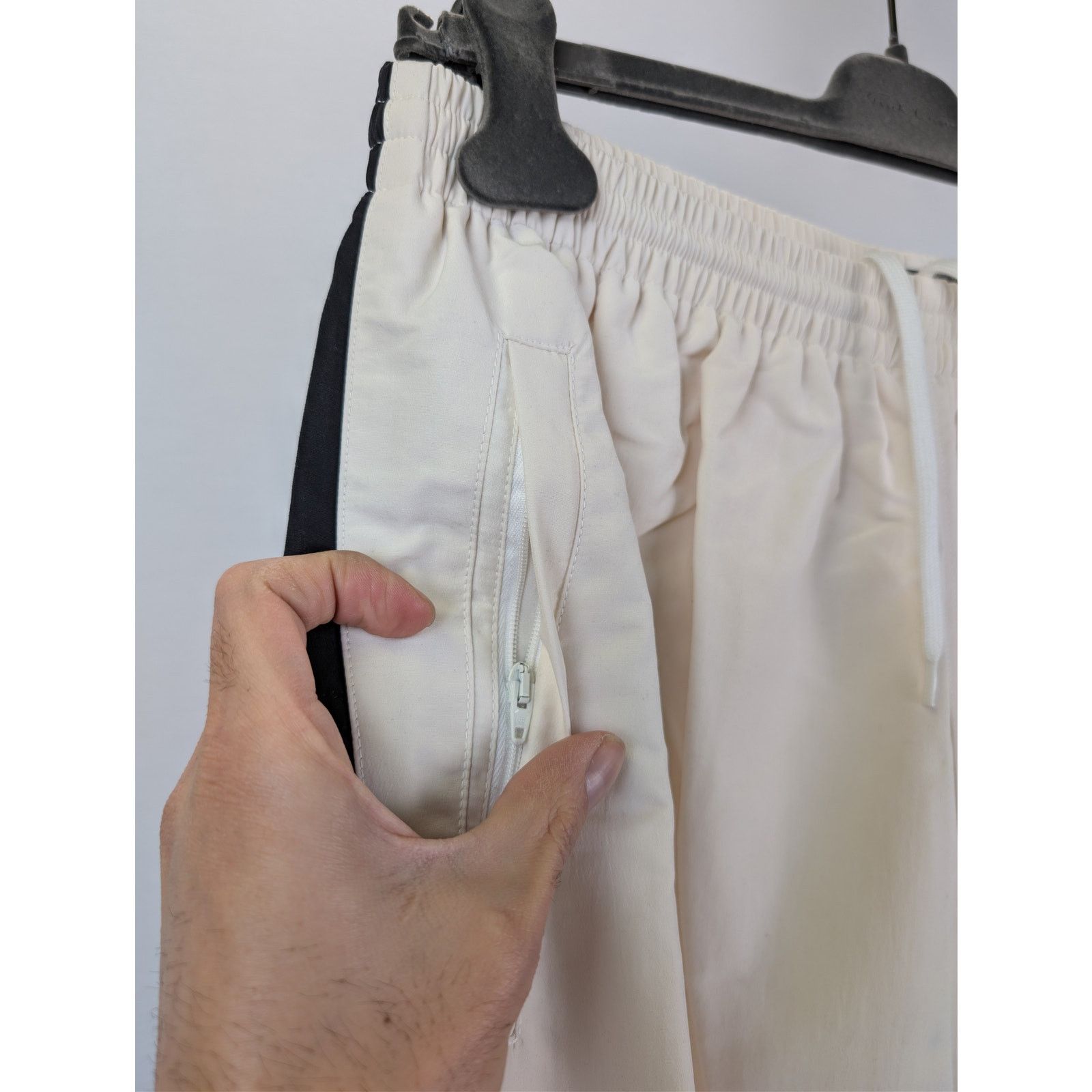 Balenciaga o1rshd1 Medium Fit Tracksuit Pants in Beige/Black Size US 36 / EU 52 - 6 Thumbnail
