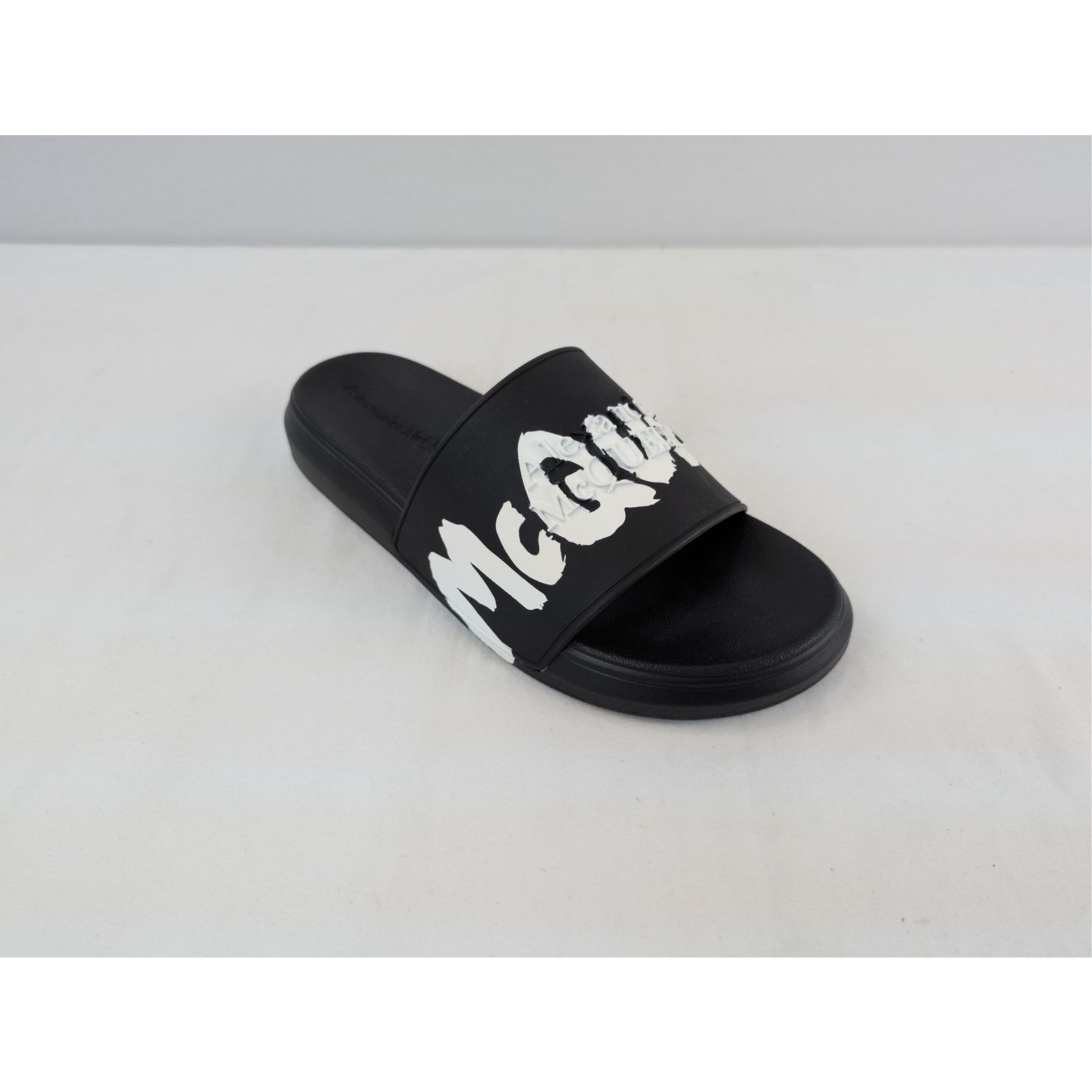 Alexander McQueen o1rshd1 Sandal Rubber Slider Logo Slippers in Black 41 Size US 8 / EU 41 - 3 Thumbnail