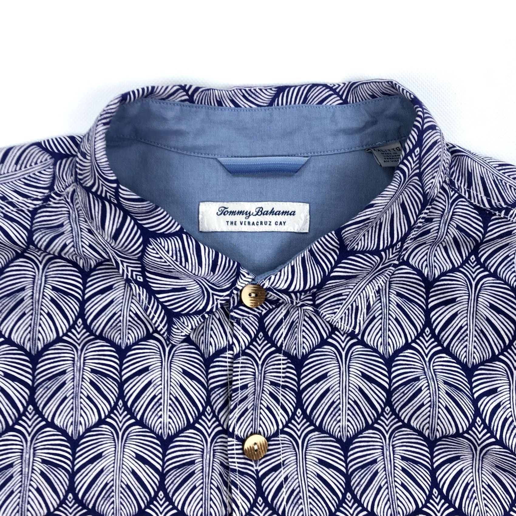 Tommy Bahama Tommy Bahama Veracruz Cay Shirt Men's 2XL Blue White Leaf Viscose Button Short Sleeve Embroidered Logo Relaxed Casual Beach Hawaiian 90s Size US XXL / EU 58 / 5 - 2 Thumbnail