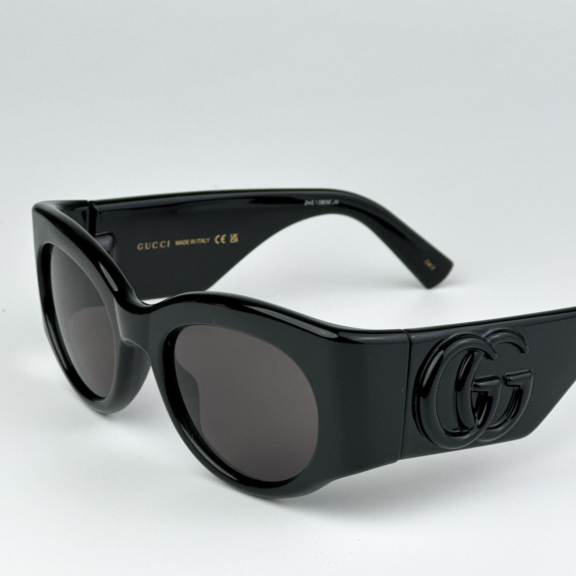 Gucci NEW Gucci GG1544S 001 Black Grey Unisex Oval Sunglasses Size ONE SIZE - 5 Thumbnail