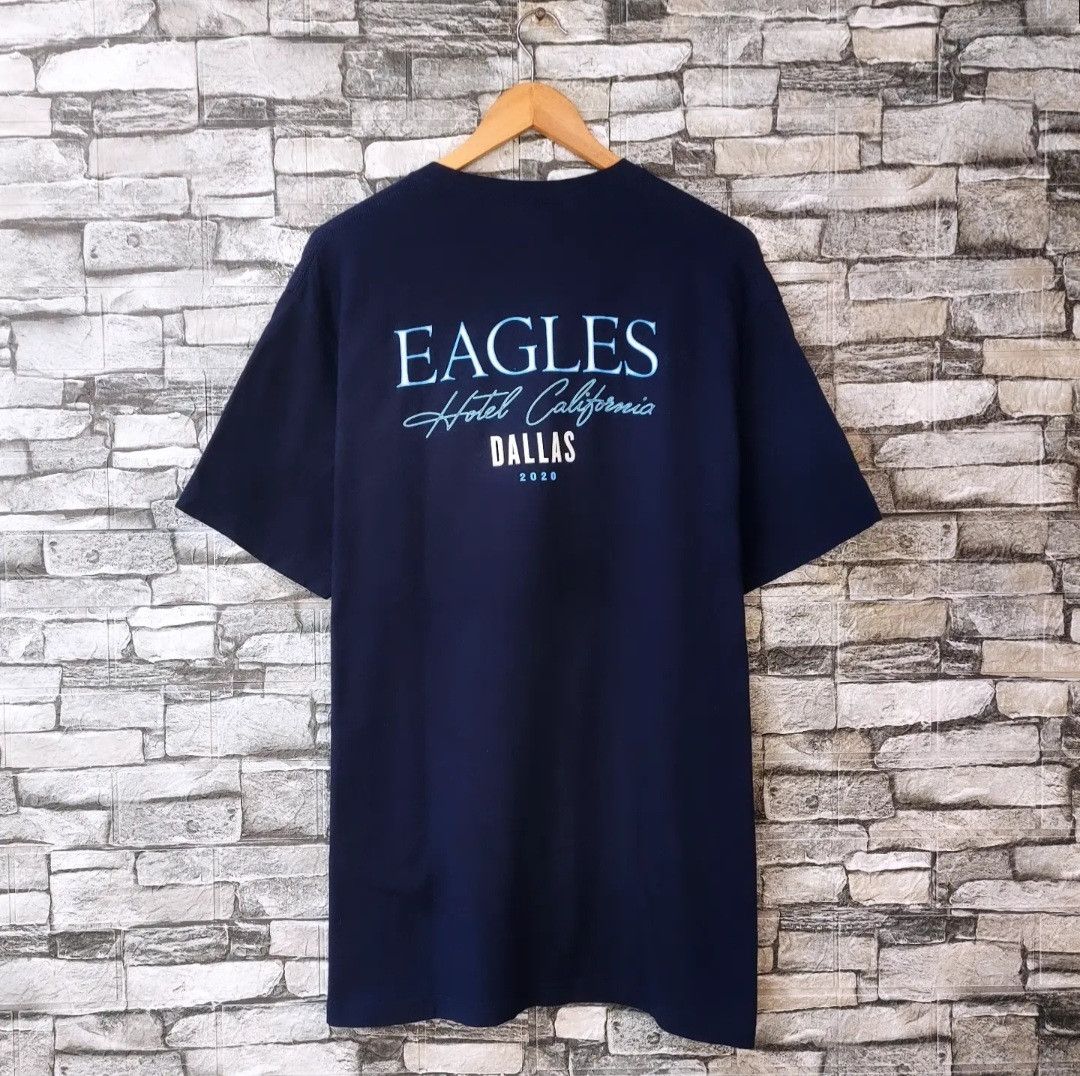 Band Tees EAGLES Hotel California Tour 2020 Tshirt Size US XL / EU 56 / 4 - 2 Thumbnail