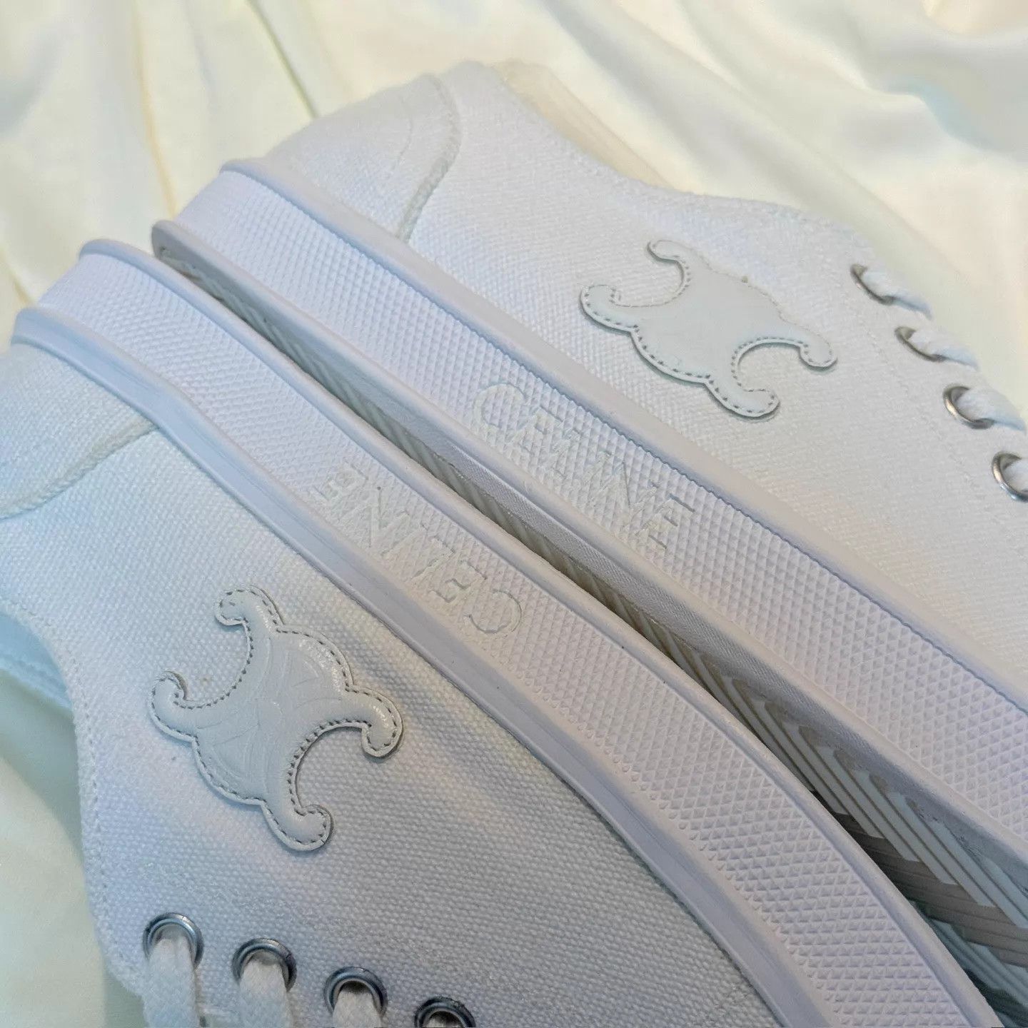 Celine Celine white Triumph logo sneakers women's 35.5 99new Size US 5 / IT 35 - 7 Thumbnail