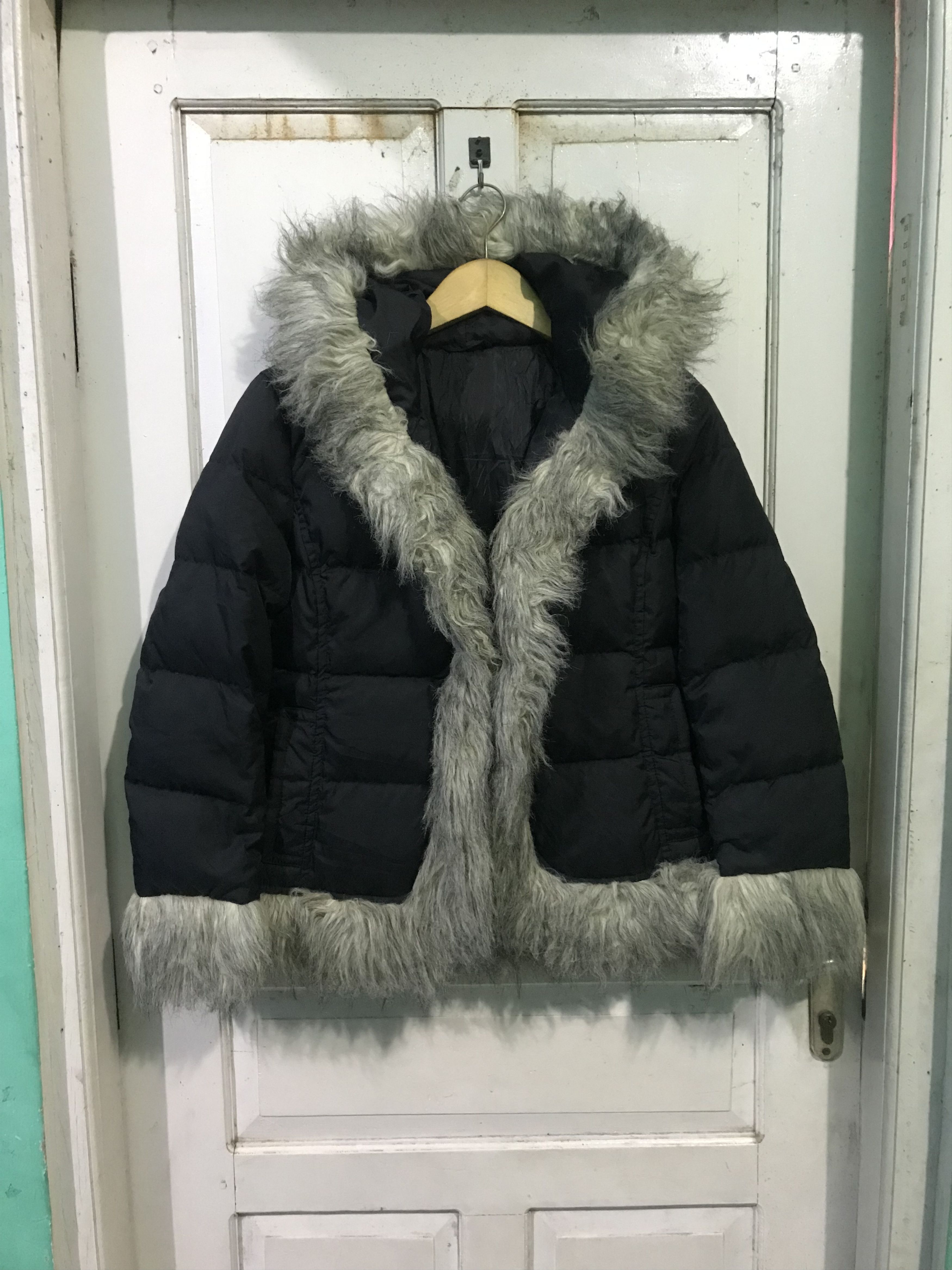 Uniqlo Vkei style uniqlo fur jacket Size US M / EU 48-50 / 2 - 1 Thumbnail