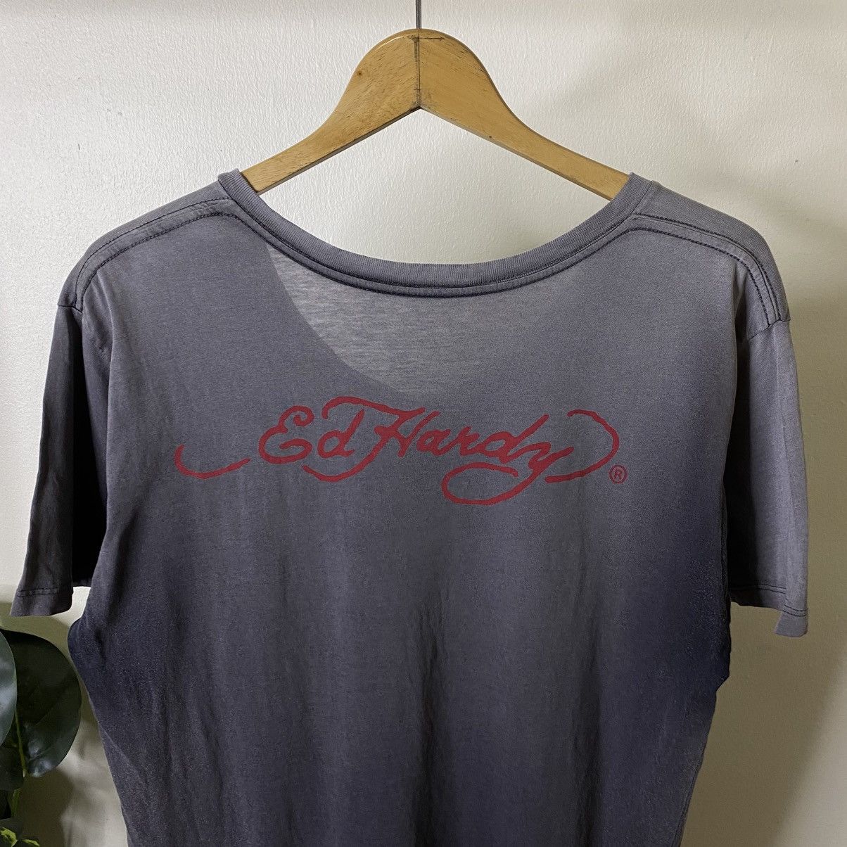 Ed Hardy Ed Hardy Sunfaded V Neck T Shirt Size US M / EU 48-50 / 2 - 3 Thumbnail