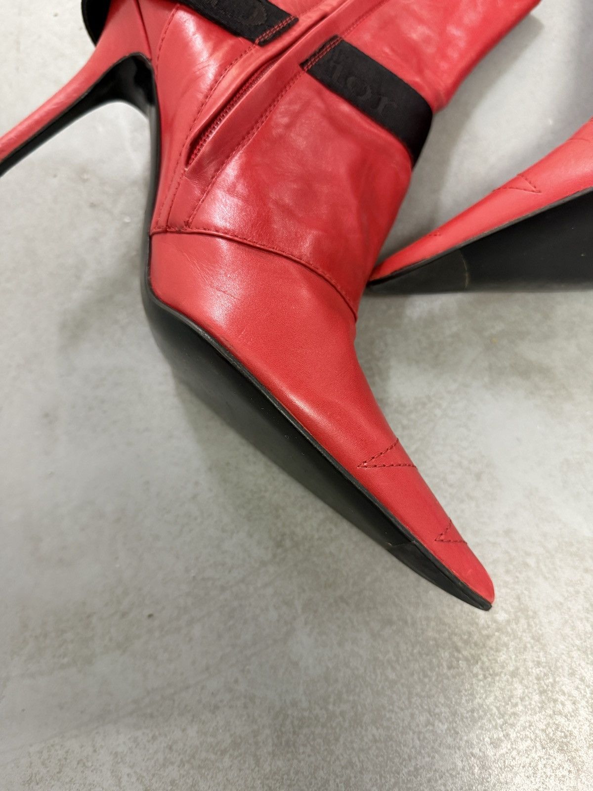 Dior Dior by John Galliano Red Leather Strap Ankle Boots Size US 9.5 / IT 39.5 - 7 Thumbnail