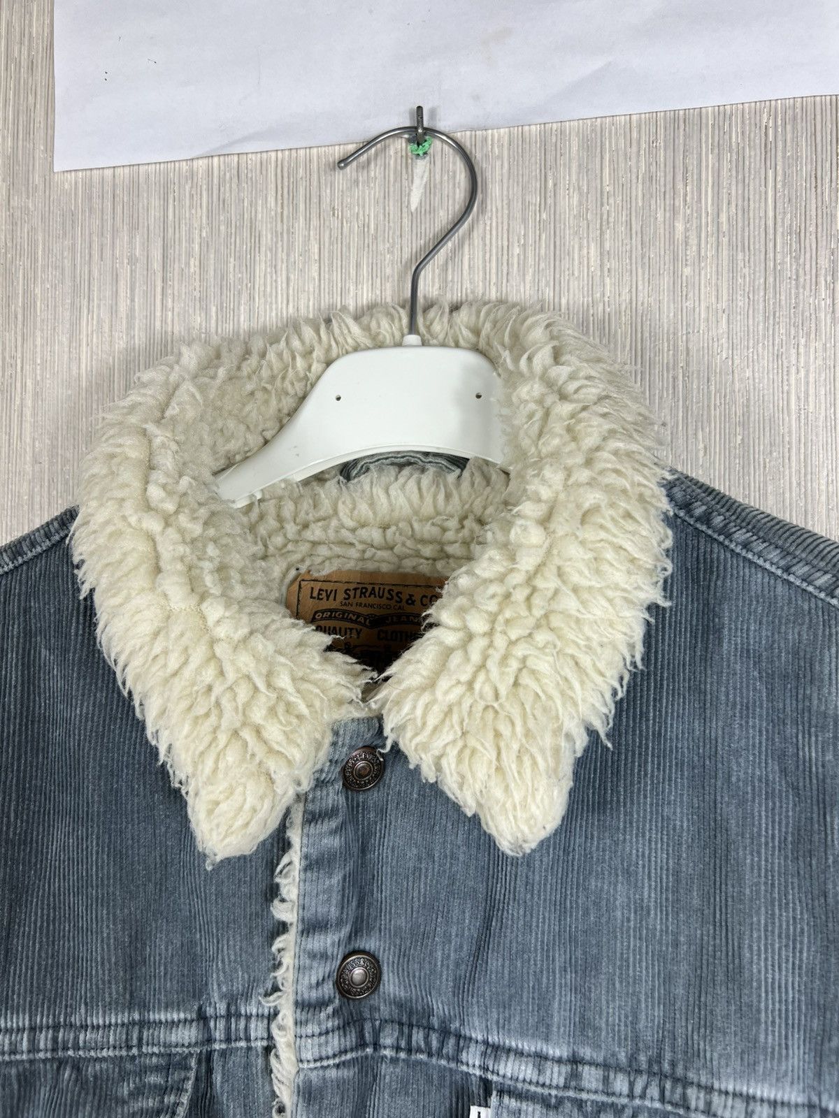 Levi's Vintage 90s Levi’s sherpa corduroy trucker jacket bear retro Size S / US 4 / IT 40 - 7 Thumbnail