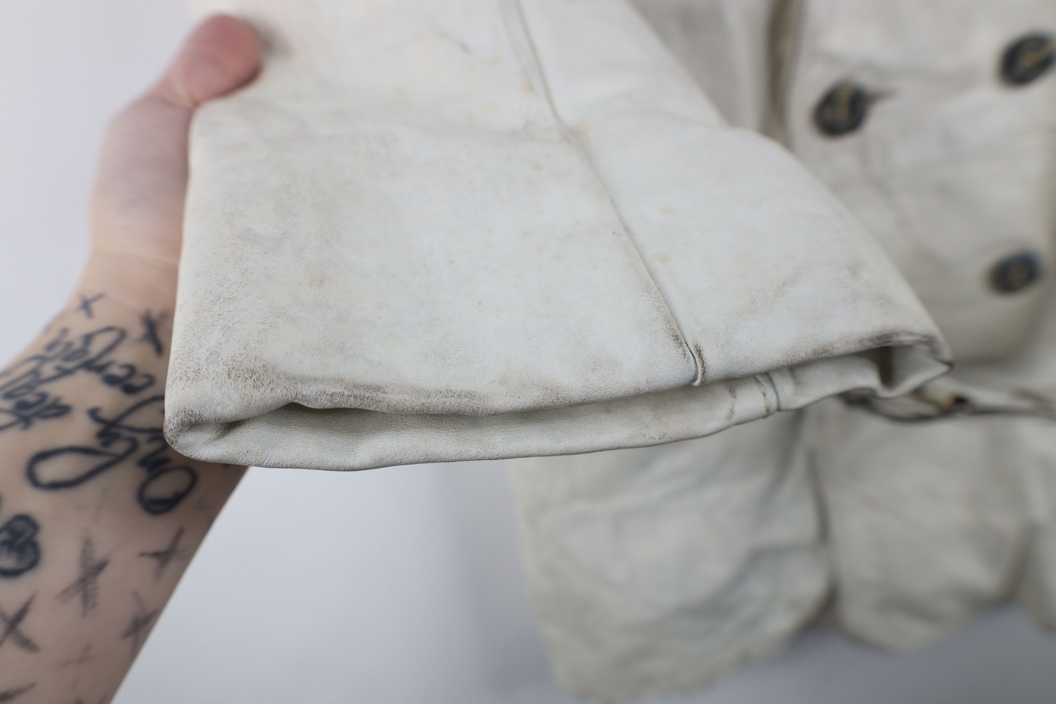 Vintage Vintage 70s Streetwear Leather Trench Coat Jacket White Size US L / EU 52-54 / 3 - 7 Thumbnail