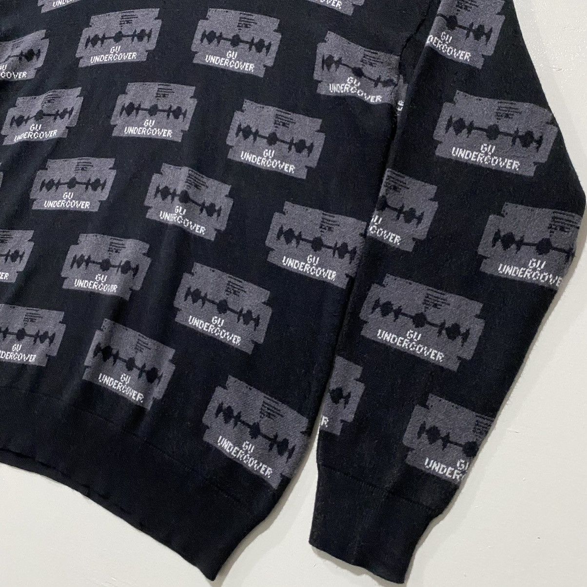 GU × Undercover 🧧RARE 🧧 Monogram print Razor blade Size US XL / EU 56 / 4 - 4 Thumbnail