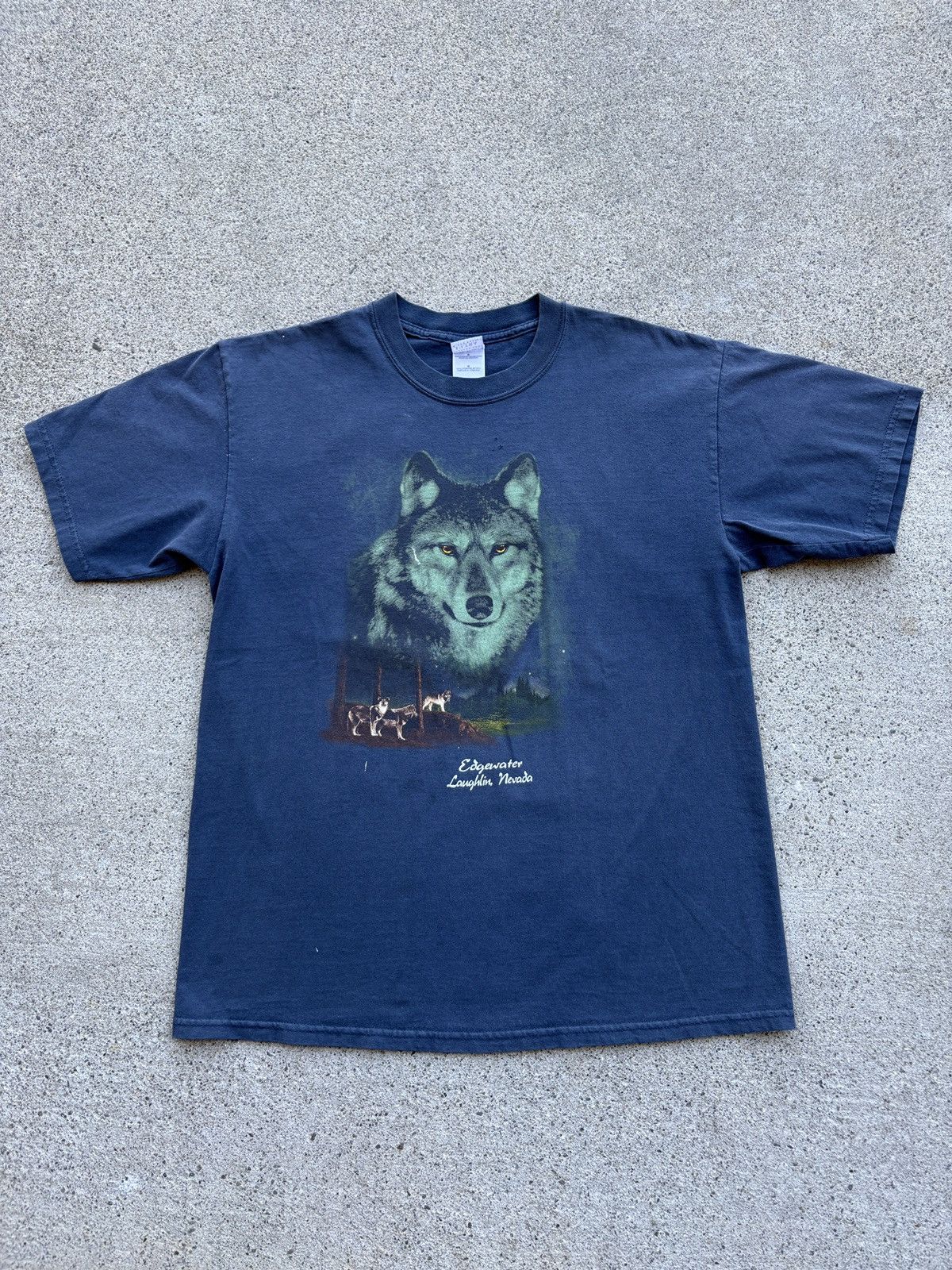 Gildan × Vintage Vintage 90s Gildan “Edgewater Laughlin, Nevada” Wolf T-Shirt Size US L / EU 52-54 / 3 - 1 Thumbnail