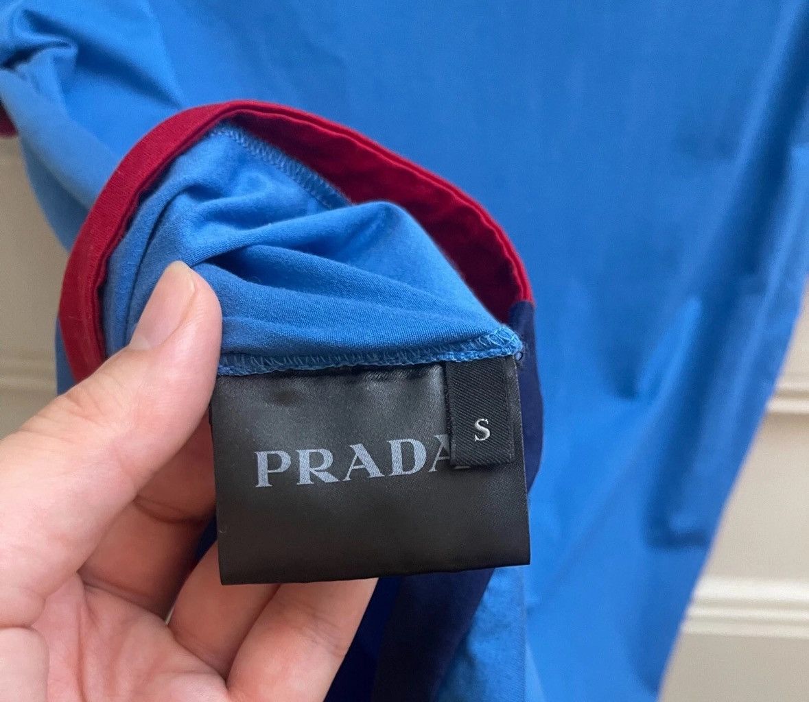 Prada Prada SS18 Blue T-Shirt w/ Rubber Logo Patch Size US S / EU 44-46 / 1 - 6 Thumbnail