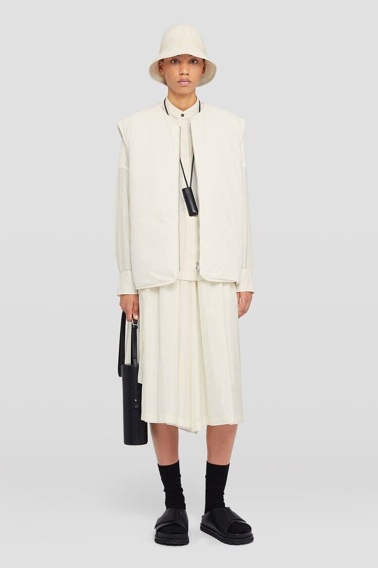 Jil Sander o1w1db10825 Down Vest in Cream Size M / US 6-8 / IT 42-44 - 2 Thumbnail