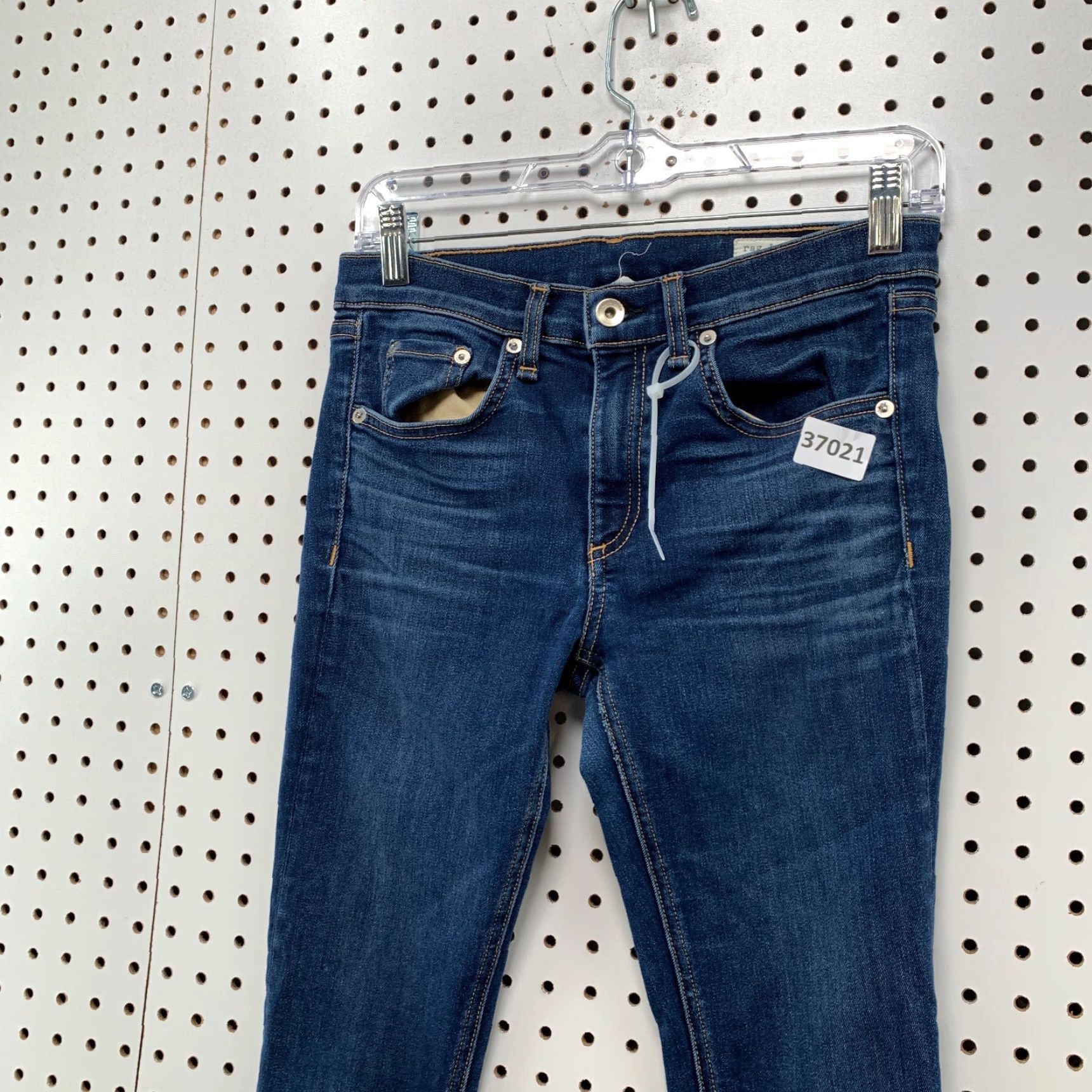 Rag & Bone rag & bone Skinny Ankle Denim Jeans Womens Size 27 Blue Stretch fits 28x27 Denim Jeans Womens 27 Rag & Bone Skinny Ankle Blue Stretch Womens 27 Size 27" / US 4 / IT 40 - 6 Thumbnail