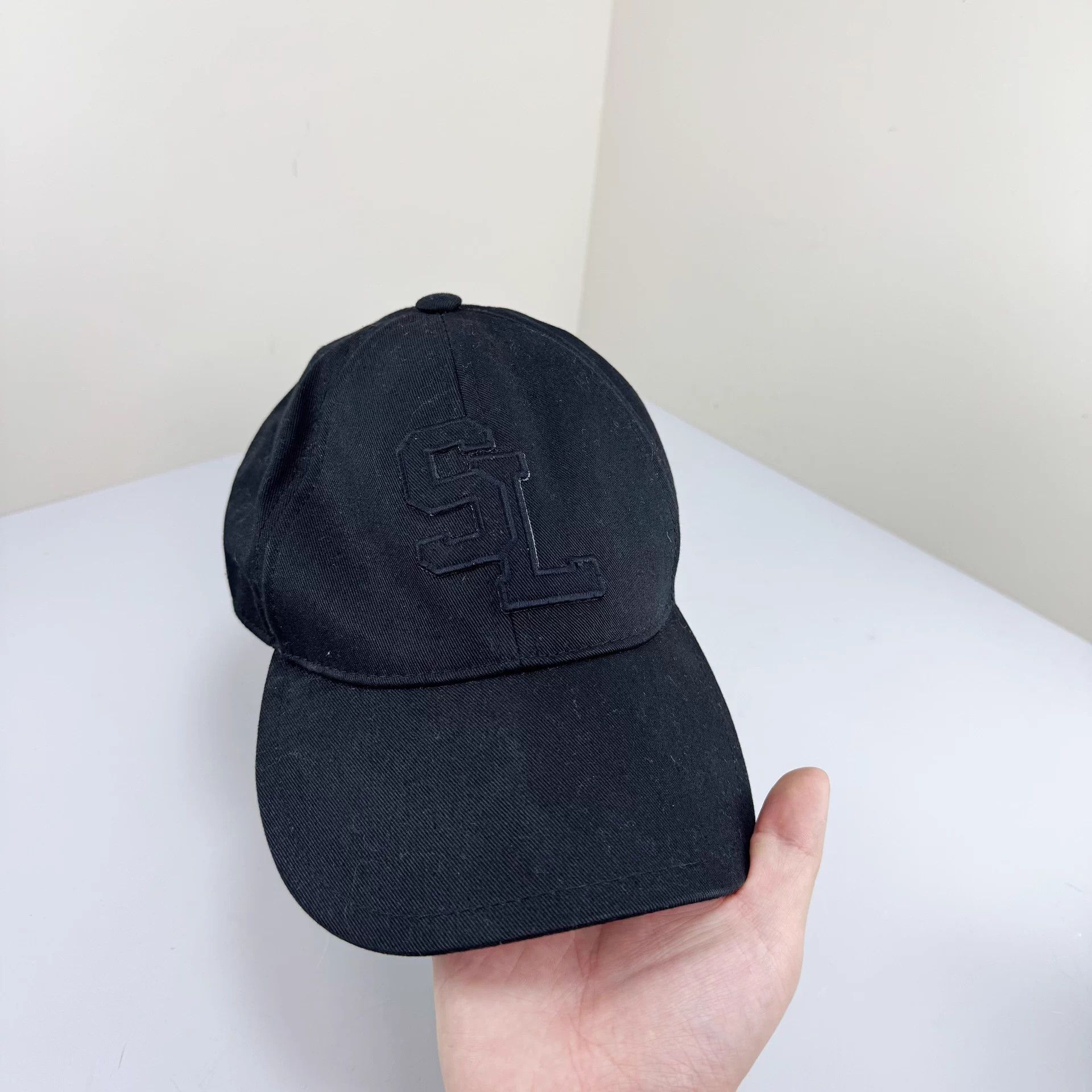 Saint Laurent Paris Saint Laurent Embroidered Logo 59cm 99 New Hat Size ONE SIZE - 5 Thumbnail