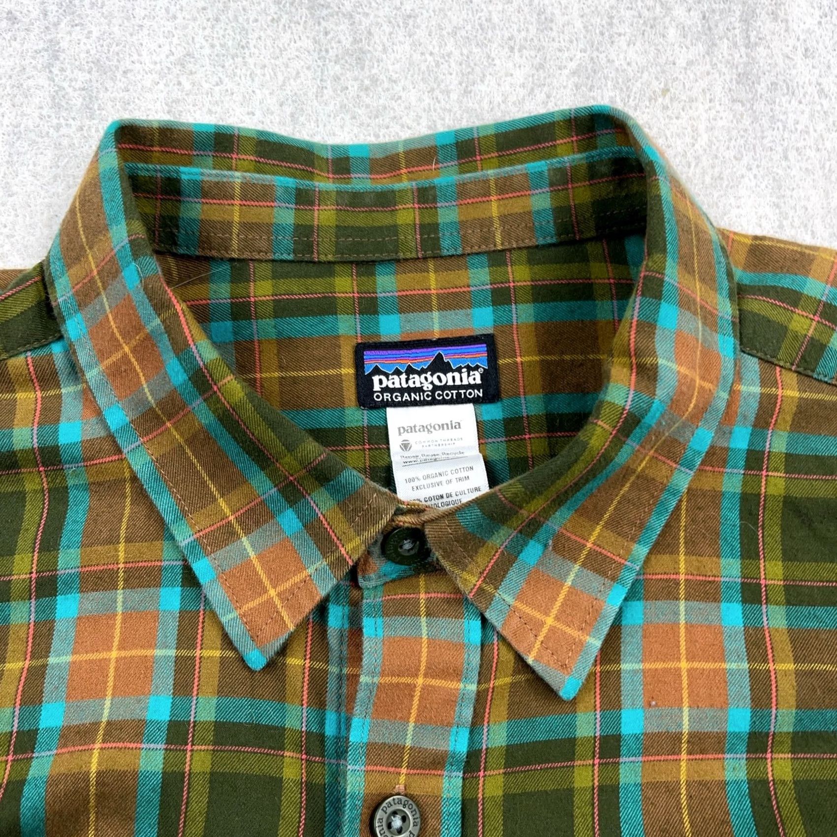 Patagonia Patagonia Shirt Men Large Olive Green Organic Cotton Flannel Lightweight Camp Shirt Button-Down Long Sleeve Plaid Lightweight Casual Outdoor Men Size US L / EU 52-54 / 3 - 3 Thumbnail