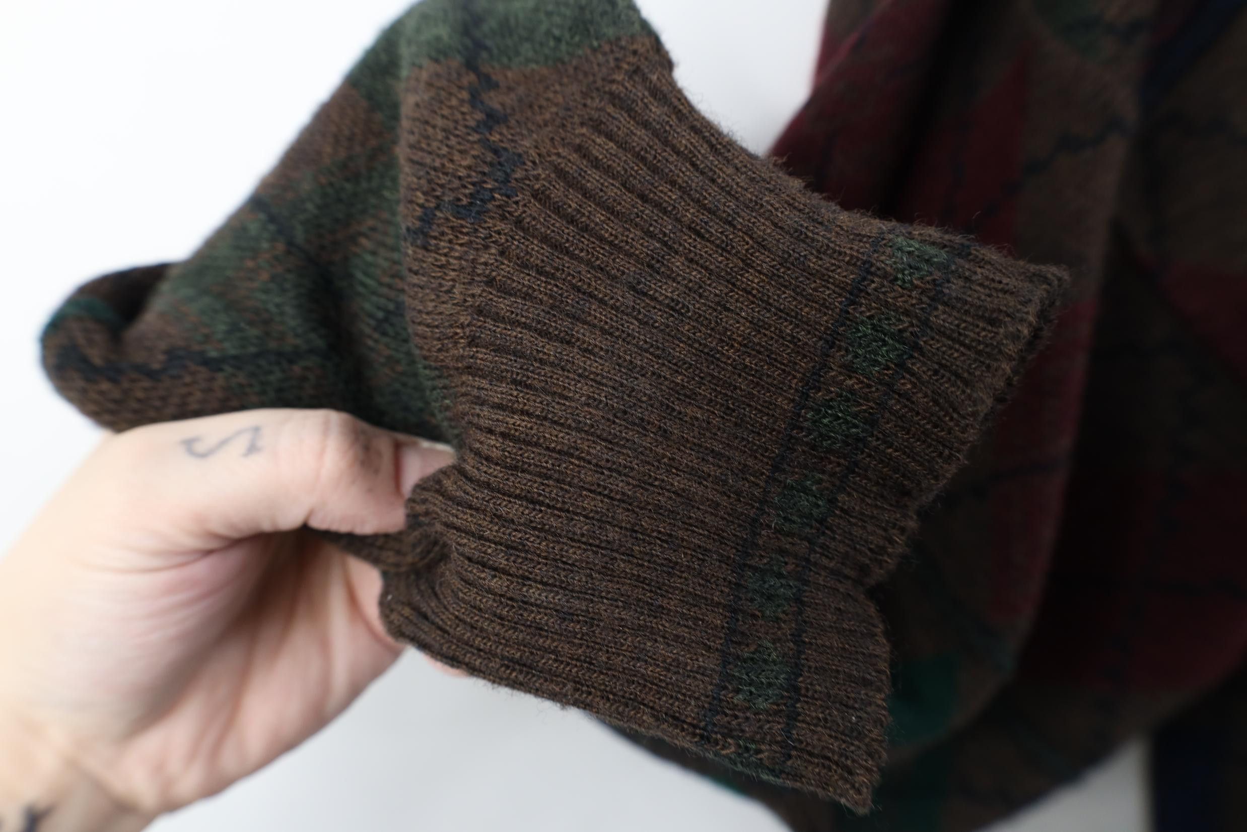 Vintage Vintage 90s Streetwear Knit Argyle Diamond Cardigan Sweater Size US XXL / EU 58 / 5 - 7 Thumbnail