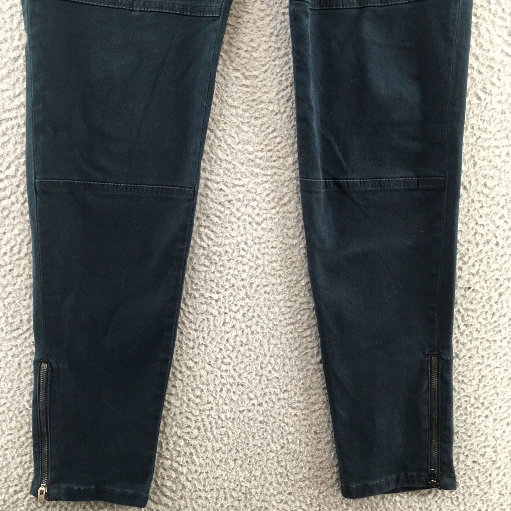 Banana Republic Banana Republic Utility Skinny Pants Womens 8 Black Cotton Blend Pants Women's Reg Skinny Casual Modern Mens/Girls/Womens (adjust as applicable) Size 30" / US 8 / IT 44 - 6 Thumbnail