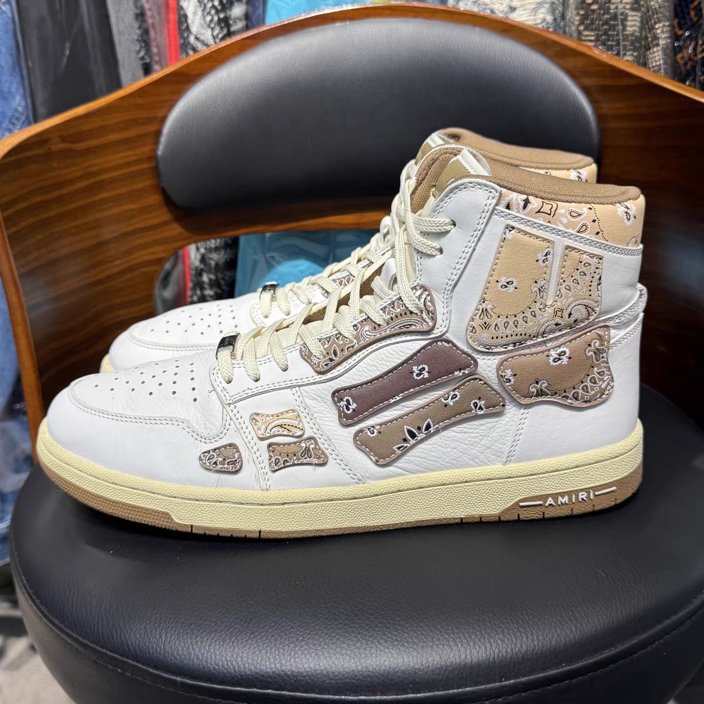 Amiri AMIRI White & Brown Paisley K15 Size US 12 / EU 45 - 6 Thumbnail