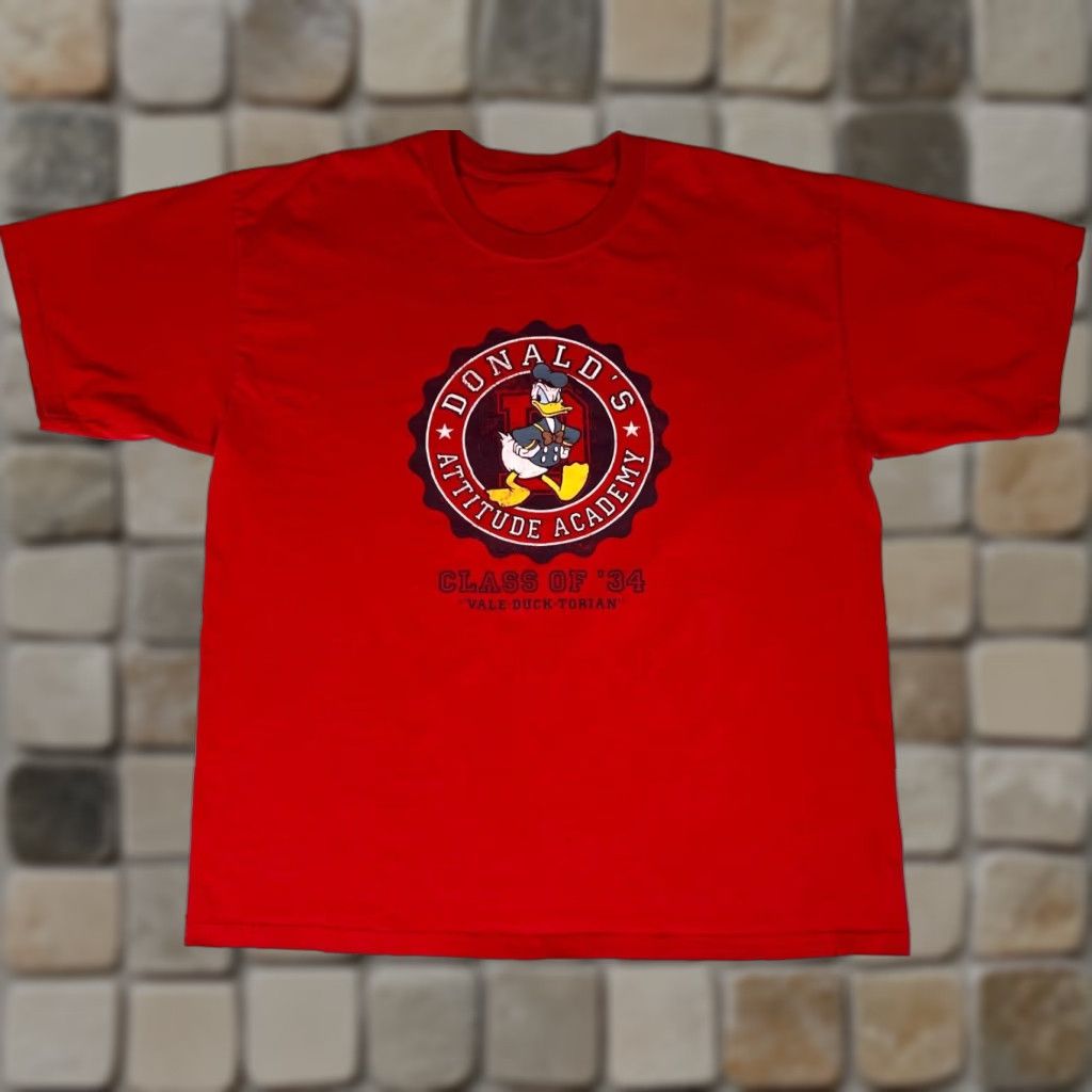 Disney VINTAGE Walt Disney World Donald's Attitude Academy Class of '34 T-Shirt Mens L Red Size US L / EU 52-54 / 3 - 1 Thumbnail