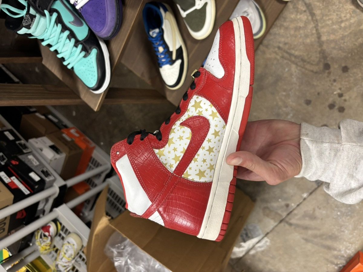 Nike × Supreme Nike supreme red stars Size US 9 / EU 42 - 2 Thumbnail
