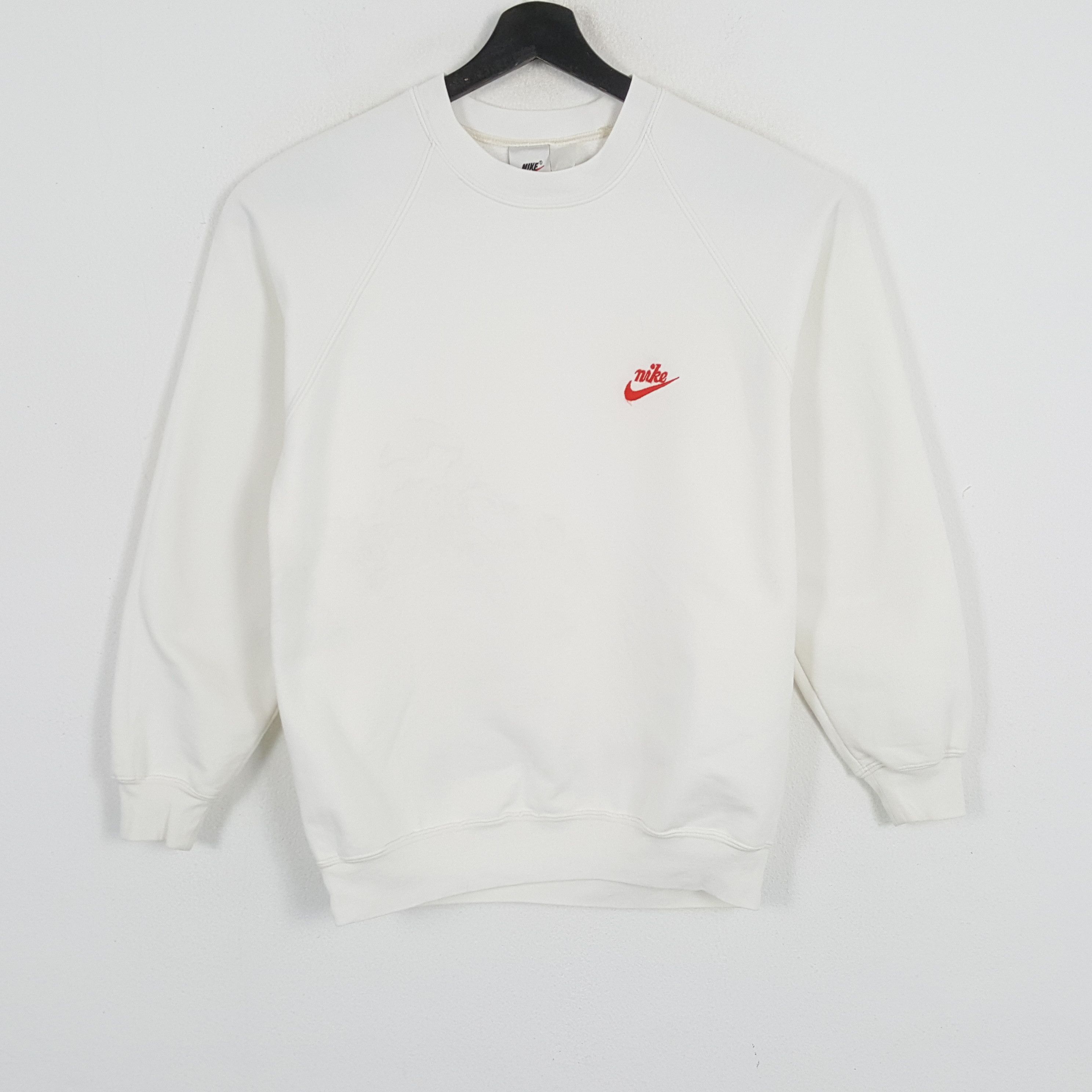 Nike × Vintage NIKE Small Logo Design Streetwear Style Sweatshirt Size US S / EU 44-46 / 1 - 1 Thumbnail