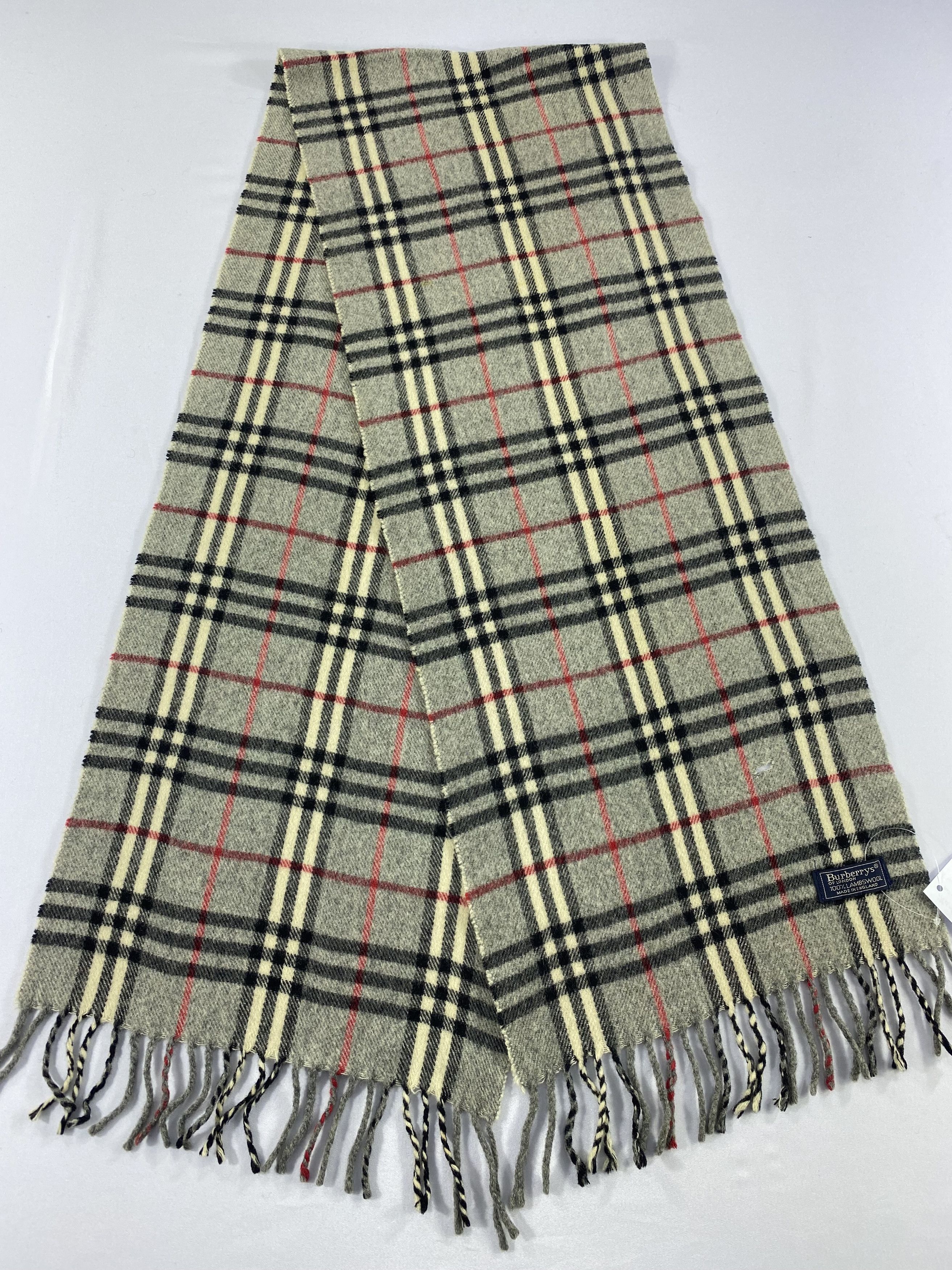 Burberry Burberrys Scarf / Muffler / Neckwear Size ONE SIZE - 2 Thumbnail