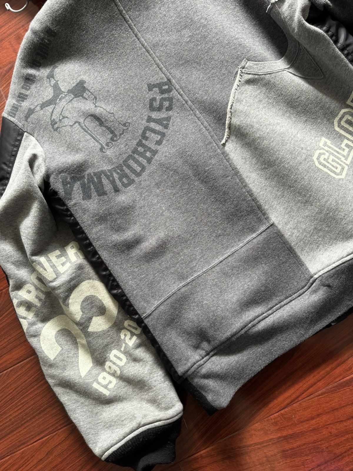 image of Jun Takahashi x Undercover Ss16 Paper Doll Greatest Anniversary Bomber Jkt in Black (Size Large)