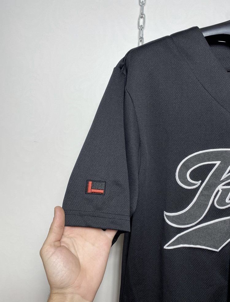 Fubu Rare Vintage Fubu #05 Baseball Jersey T-shirt Size US S / EU 44-46 / 1 - 9 Thumbnail