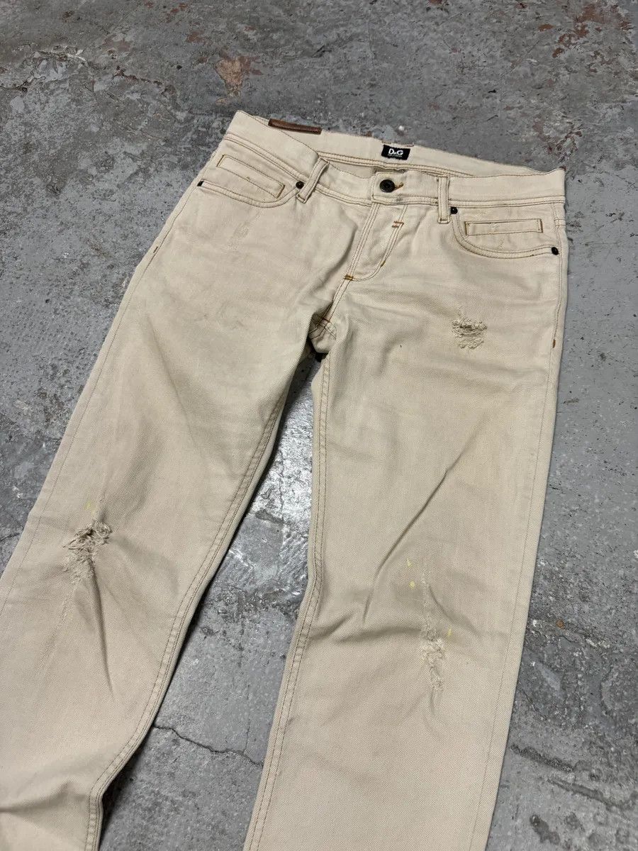 Dolce & Gabbana 2000s Dolce & Gabbana Beige Slim Distressed Pants Size US 31 - 8 Thumbnail