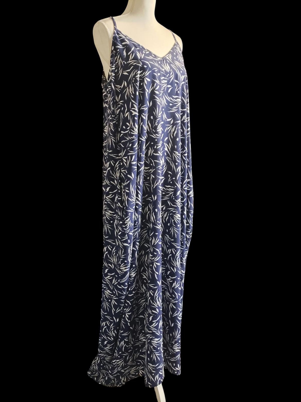 Unknown London Hemish USA Navy Blue and White Leaf Print Maxi Dress Size L / US 10 / IT 46 - 4 Thumbnail