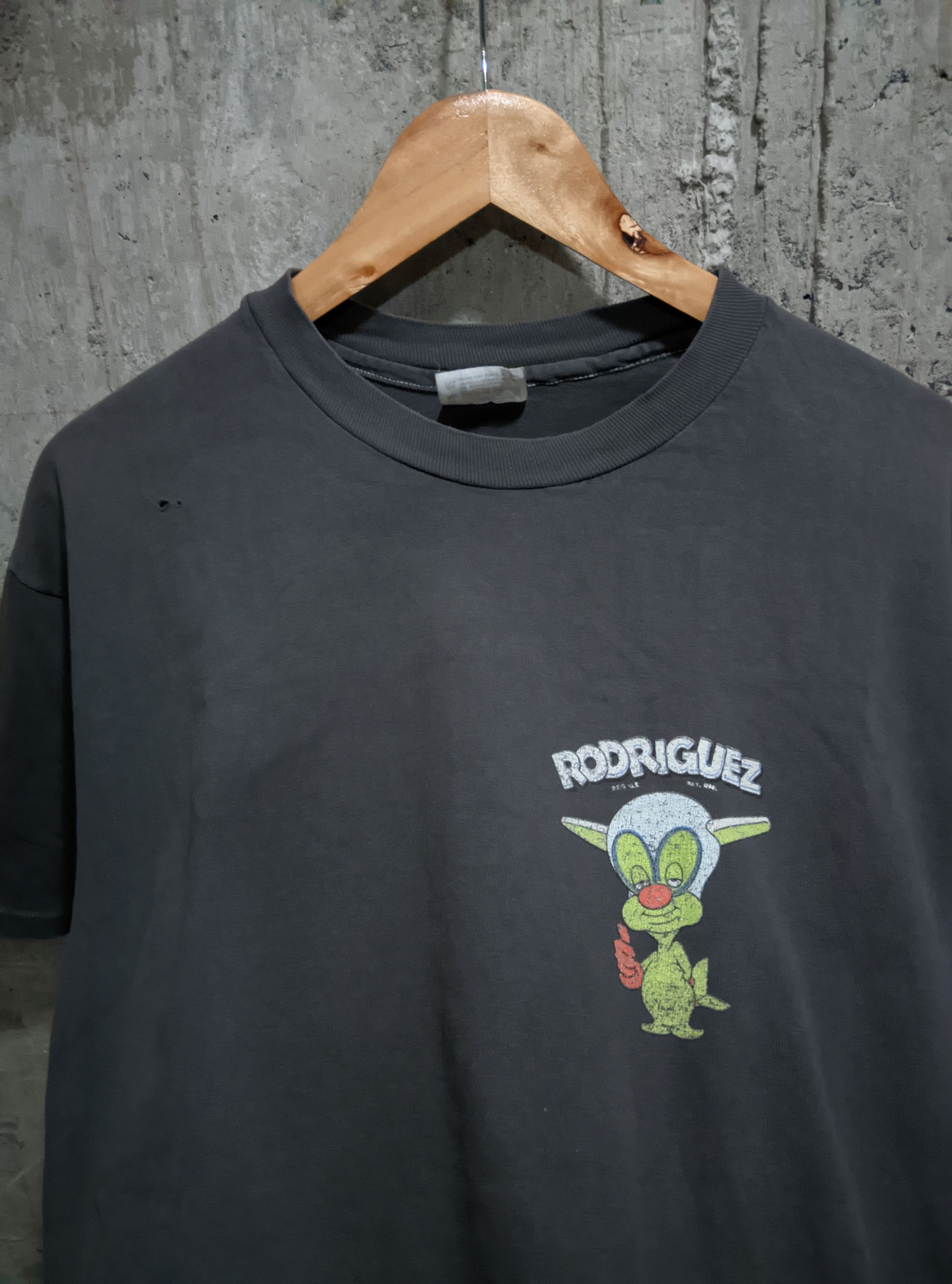 Vintage Vintage 1991 Gabriel rodriguez 101 skateboards plan b blind Size US XL / EU 56 / 4 - 2 Thumbnail