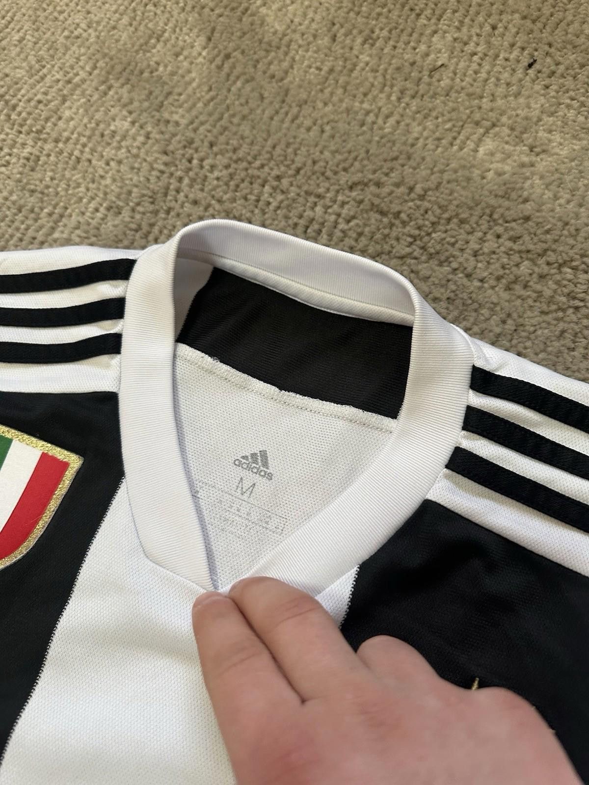 Adidas JUVENTUS 2018 2019 FOOTBALL SHIRT SOCCER JERSEY ADIDAS sz M Size US M / EU 48-50 / 2 - 5 Thumbnail