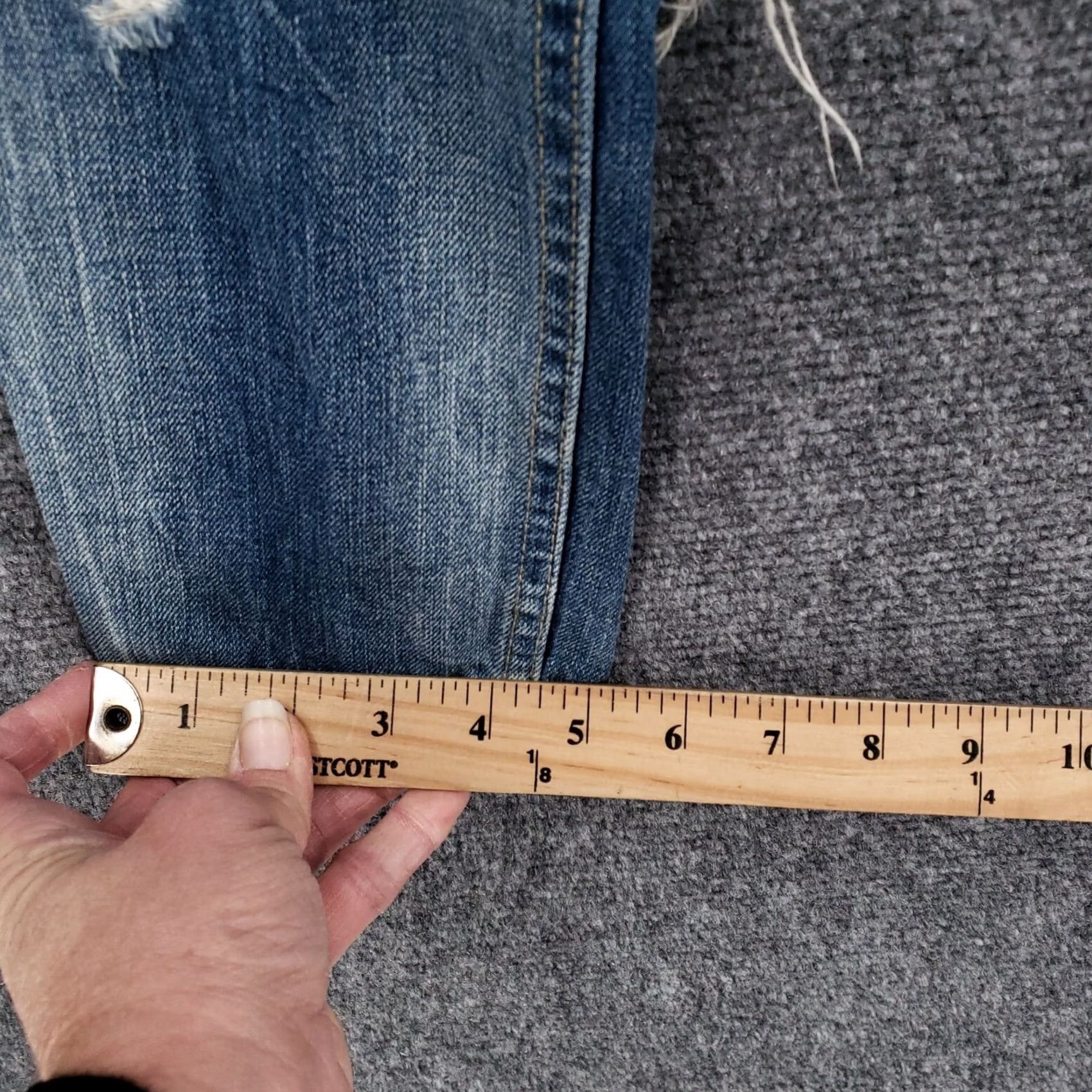 Levi's Item Specifications: Country of Origin: Unknown Size 42" / US 20 - 6 Thumbnail