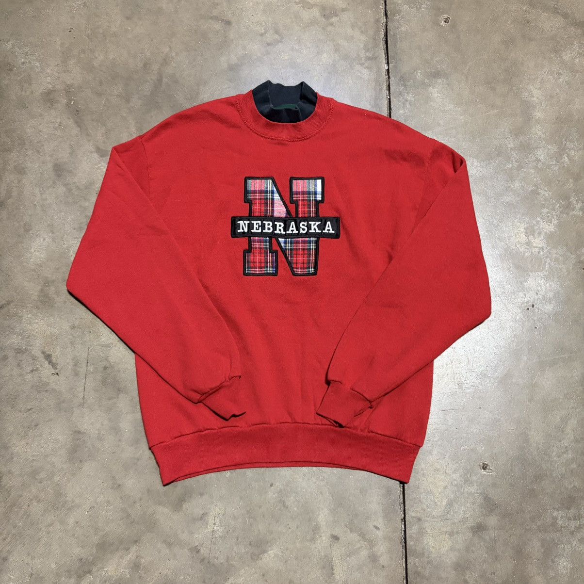 Vintage Vintage Nebraska Cornhuskers Crewneck Sweatshirt College 90s Size US L / EU 52-54 / 3 - 1 Thumbnail