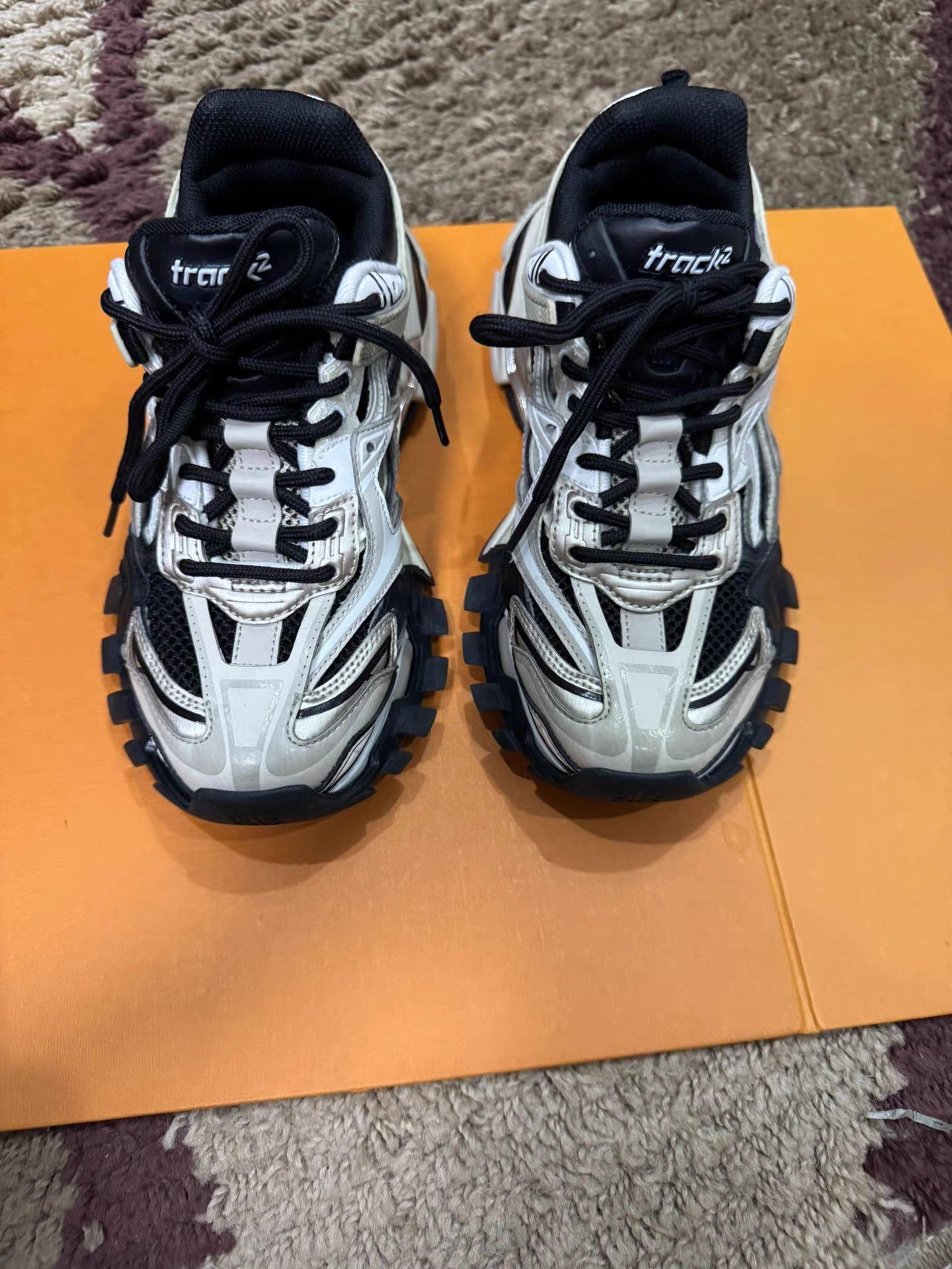 Balenciaga Balenciaga Track 2.0 Low-Top Sneakers K13 Size US 5 / IT 35 - 1 Thumbnail