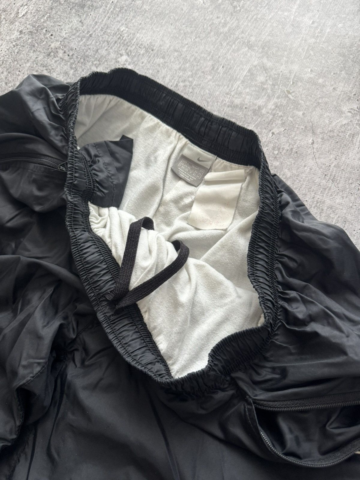 Nike Nike Vintage Nylon Trackpants Joggers Y2K Drill pants Size L Size US 34 / EU 50 - 9 Thumbnail