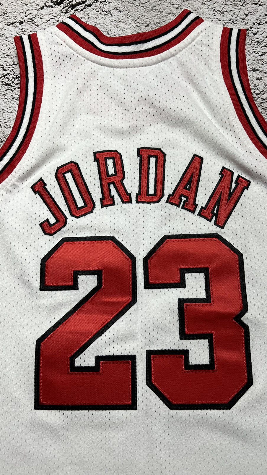 Mitchell & Ness Chicago Bulls NBA Michael Jordan youth Mitchell jersey Size US S / EU 44-46 / 1 - 5 Thumbnail