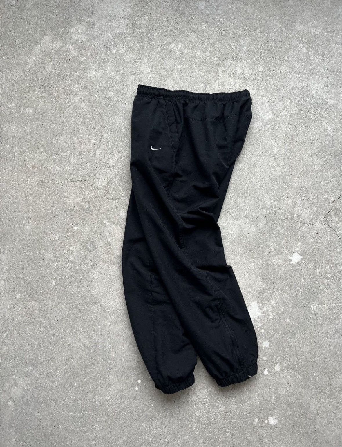 Nike Vintage Nike Trackpants Size US 31 - 1 Thumbnail