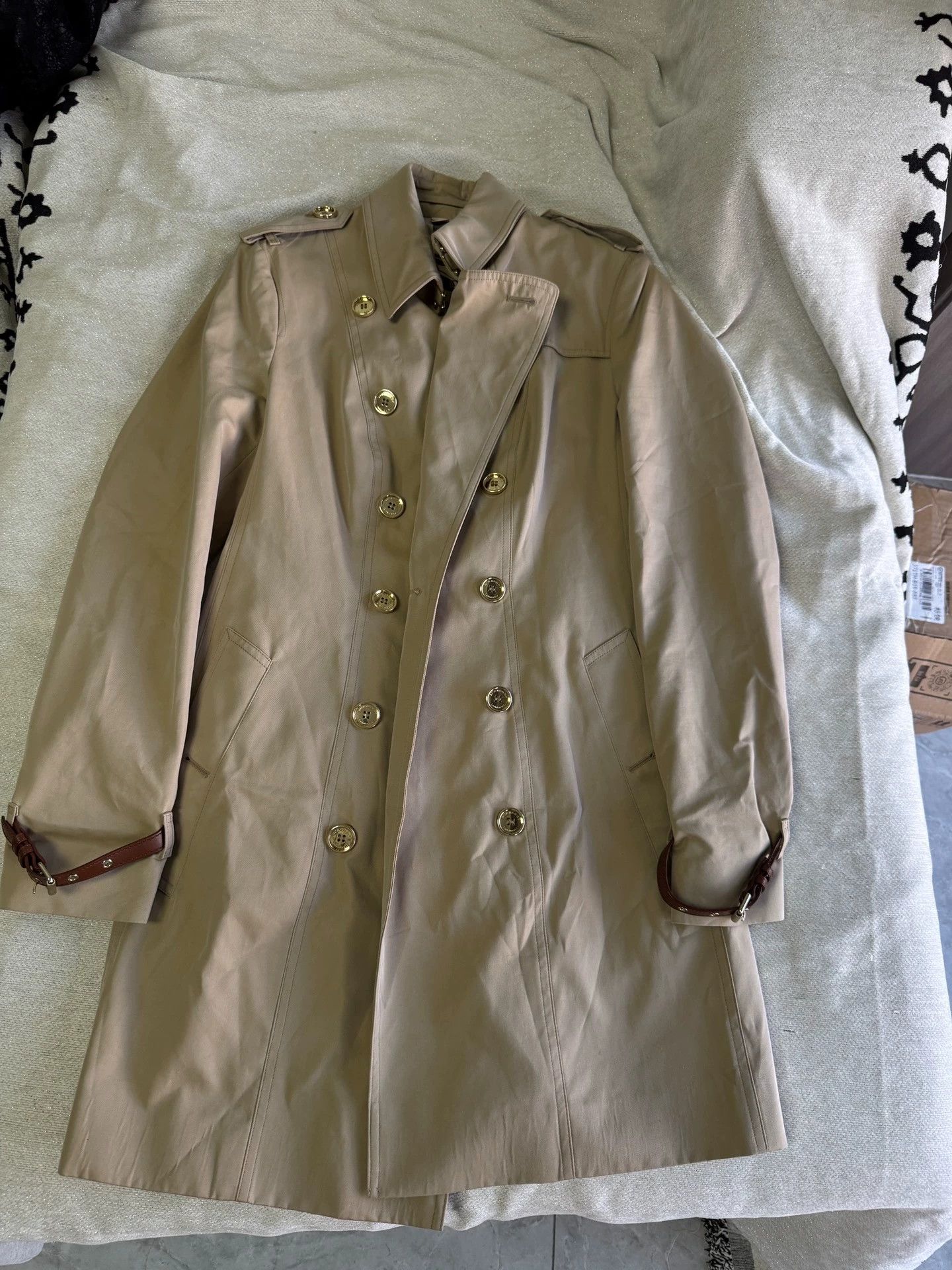 Burberry Burberry Authentic Trench Coat New UK10 Dust Bag Size M / US 6-8 / IT 42-44 - 1 Thumbnail