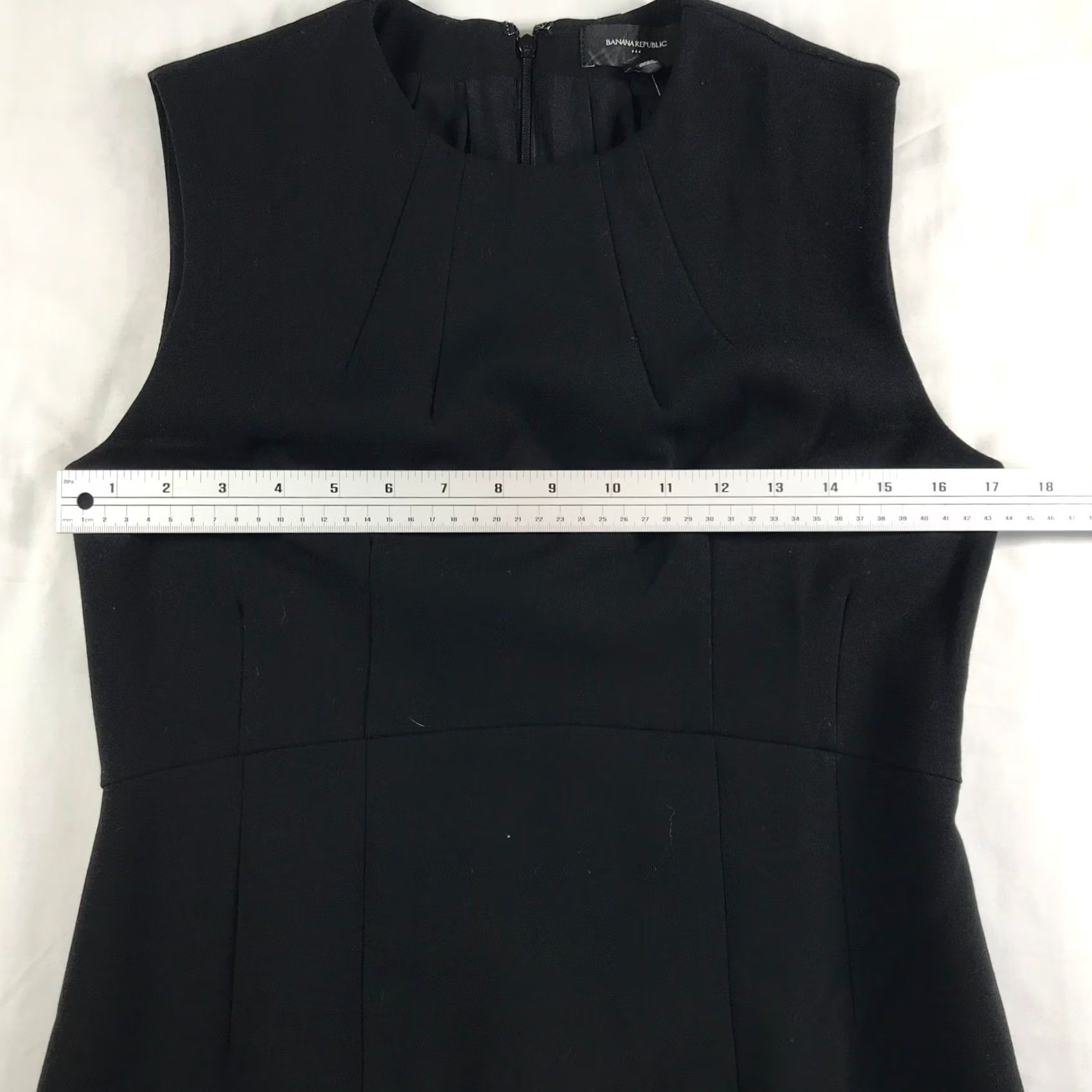 Banana Republic Banana Republic Sheath Dress Sz 6 Black Sleeveless Pleated Neck A-Line Womens Size M / US 6-8 / IT 42-44 - 6 Thumbnail