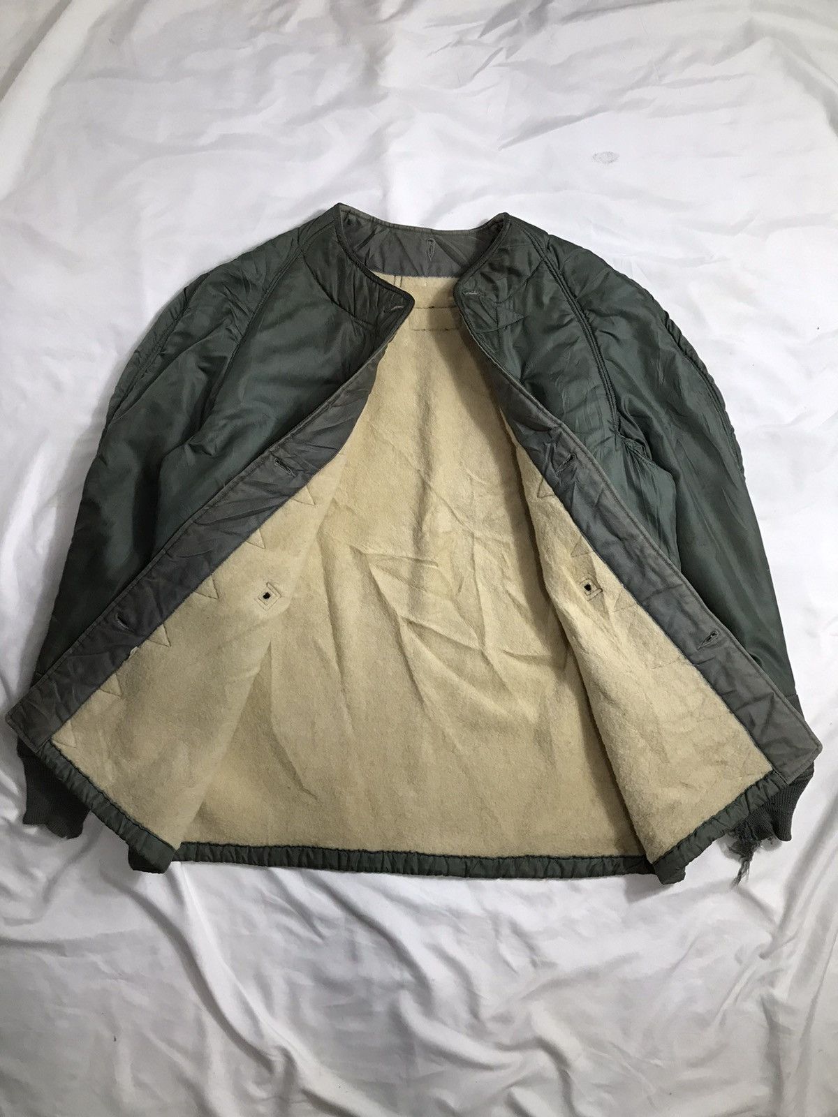 Vintage True Vintage USAF military Liner Jacket distressed Size US M / EU 48-50 / 2 - 4 Thumbnail