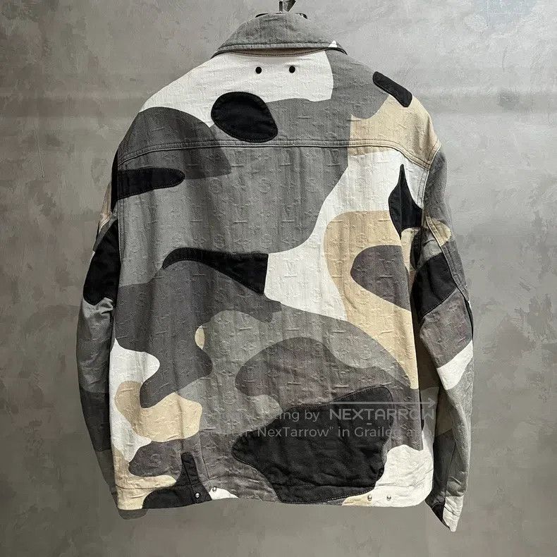 Louis Vuitton Louis Vuitton Multi-color geometric portrait collage denim Size US M / EU 48-50 / 2 - 4 Thumbnail