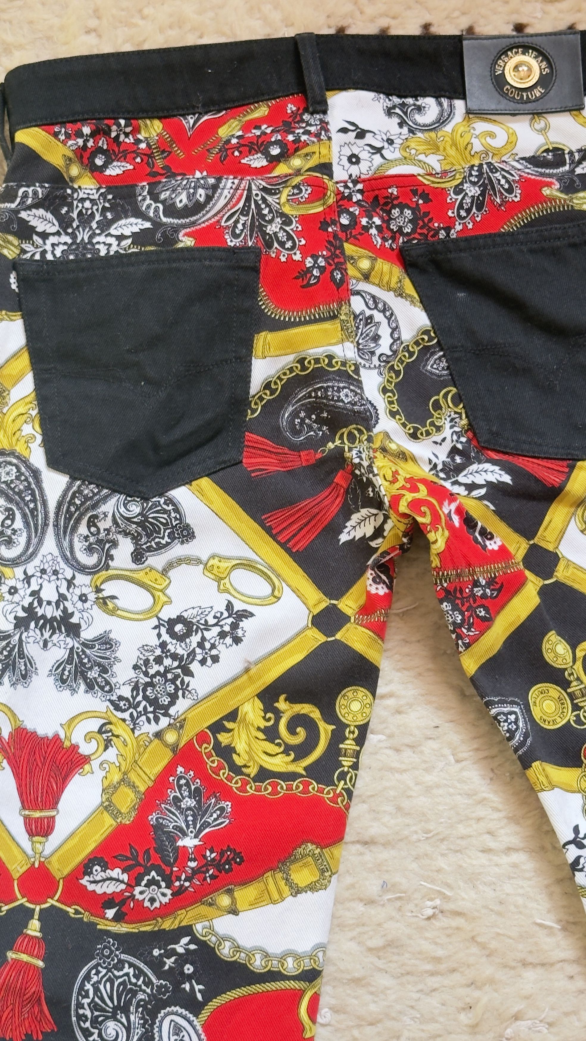 Versace Jeans Couture 🔥 Versace Rare Baroque Print Jeans size 31 US like new Size US 31 - 6 Thumbnail