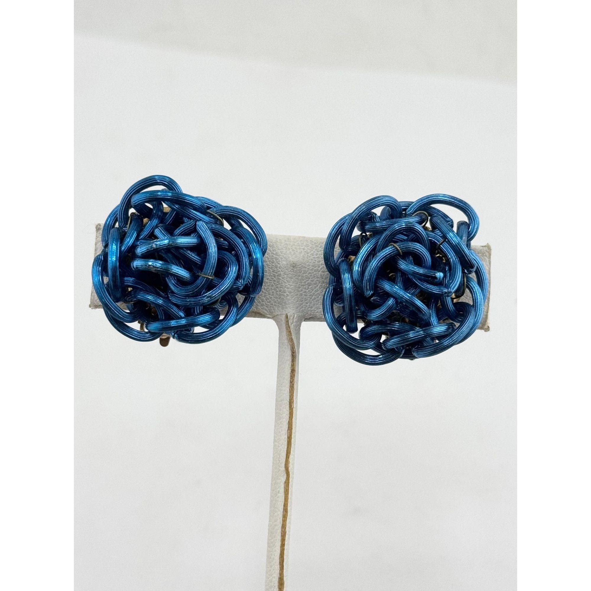 Vintage Vintage blue chain cluster clip on earrings Size ONE SIZE - 1 Thumbnail