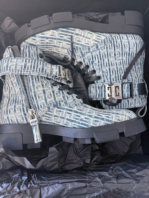 Givenchy Givenchy Terra 4G Monogram Combat Boots EU 40.5 NIB Size US 10.5 / IT 40.5 - 2 Thumbnail