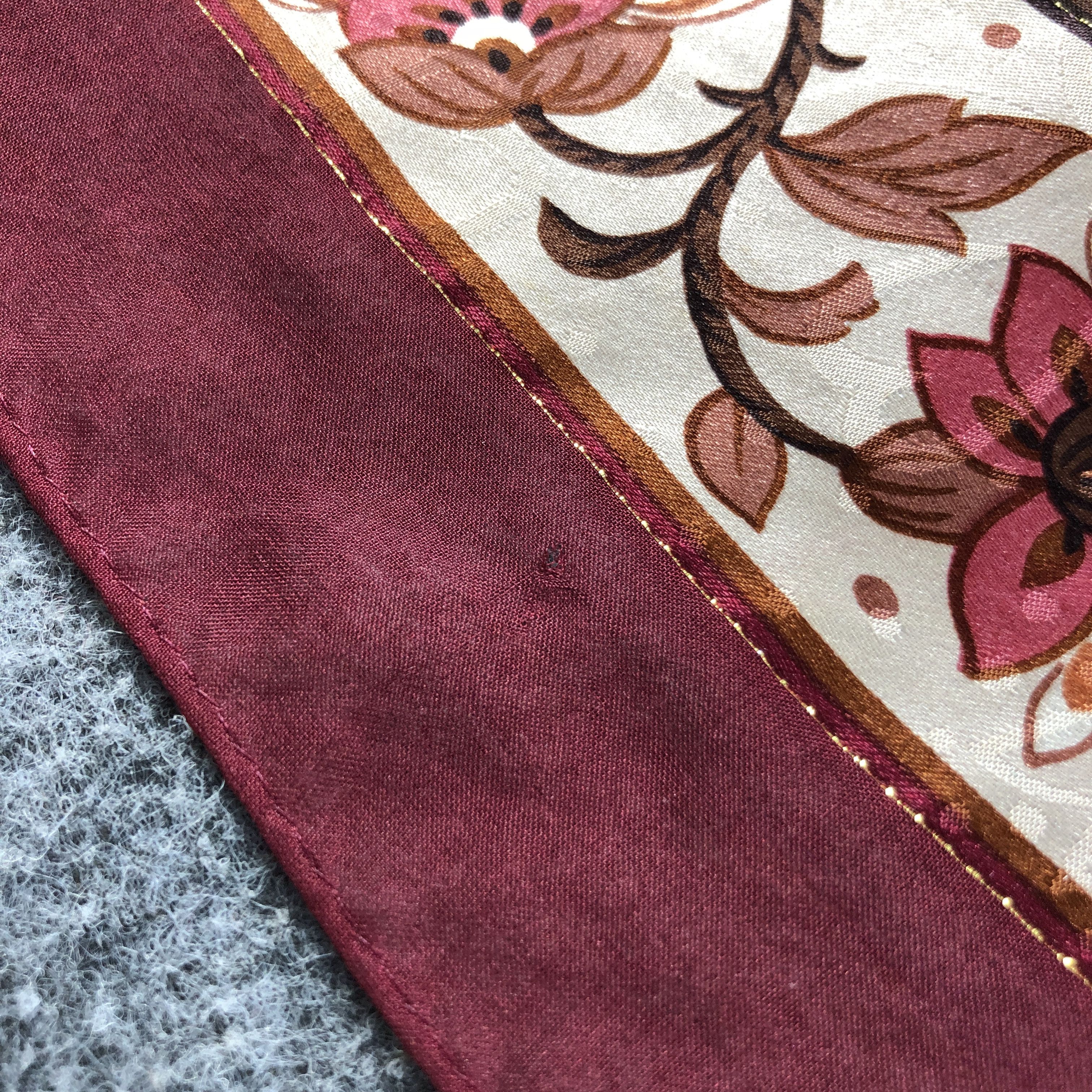 Japanese Brand Vintage Luxury Floral Silk Scarf M1288 Size ONE SIZE - 8 Thumbnail