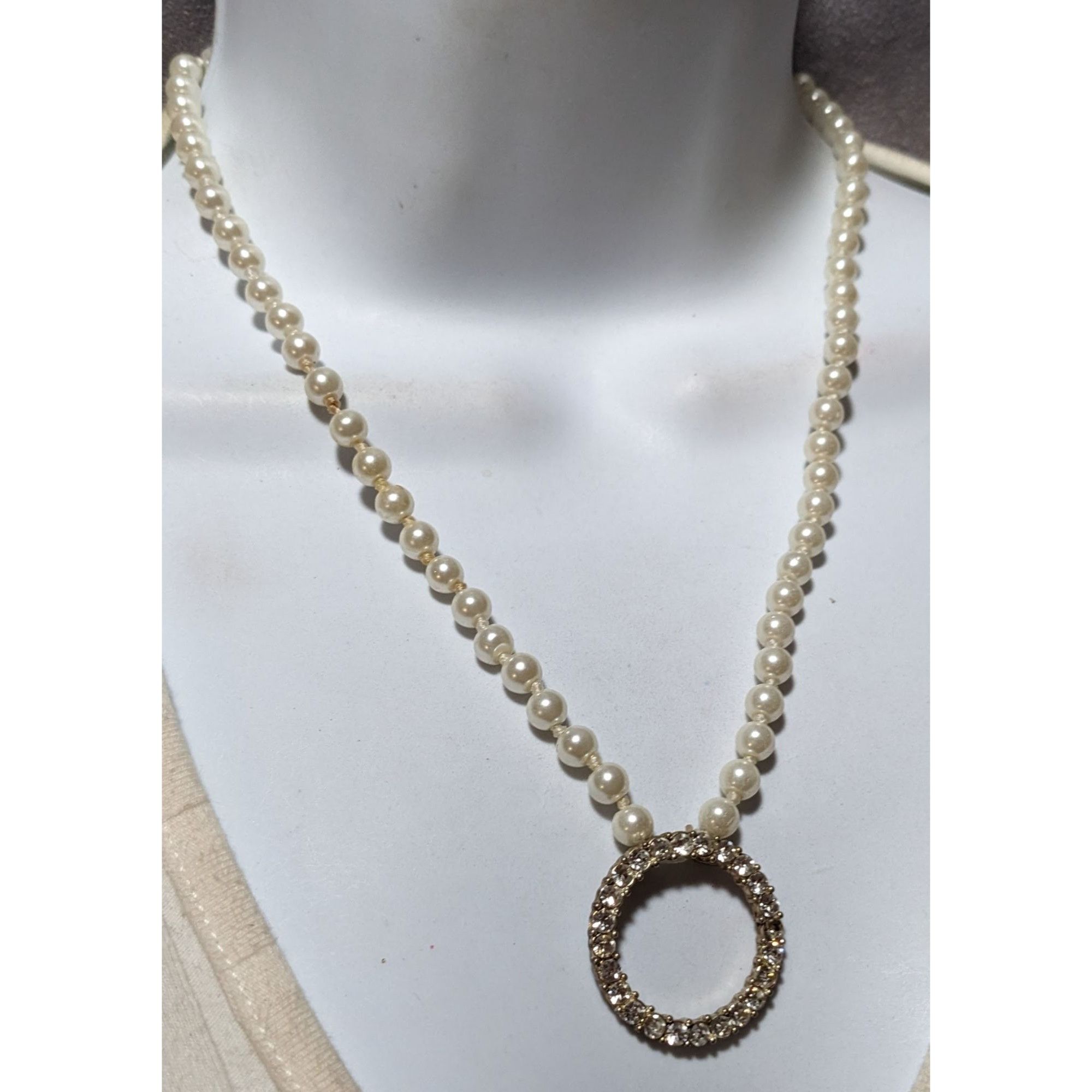 Other Elegant Glam Pearl Rhinestone Open Pendant Necklace Size ONE SIZE - 7 Thumbnail