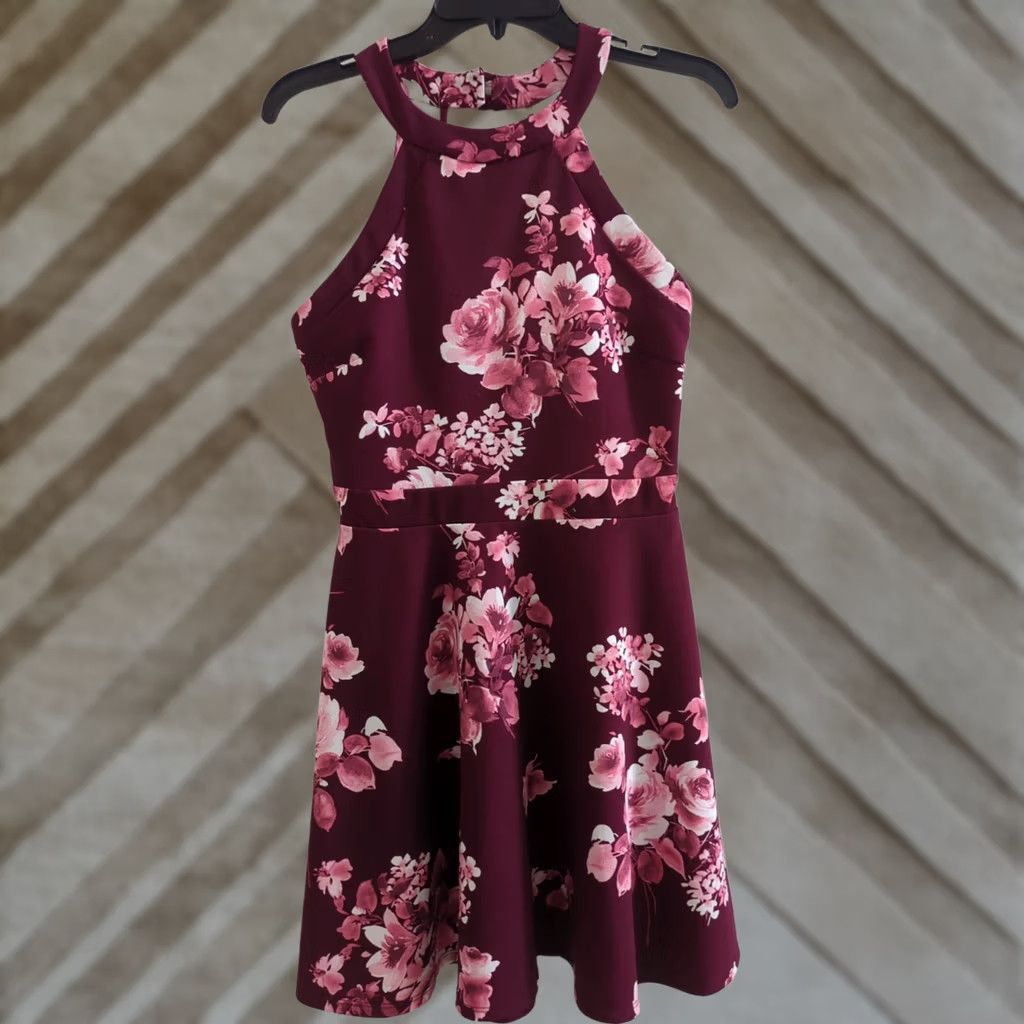 Vintage B. Smart Halter Neck Short Party Dress Burgundy Size 9 Prom Womens Dress Sequin Zip Floral Fit & Flare Size 30" / US 8 / IT 44 - 1 Thumbnail