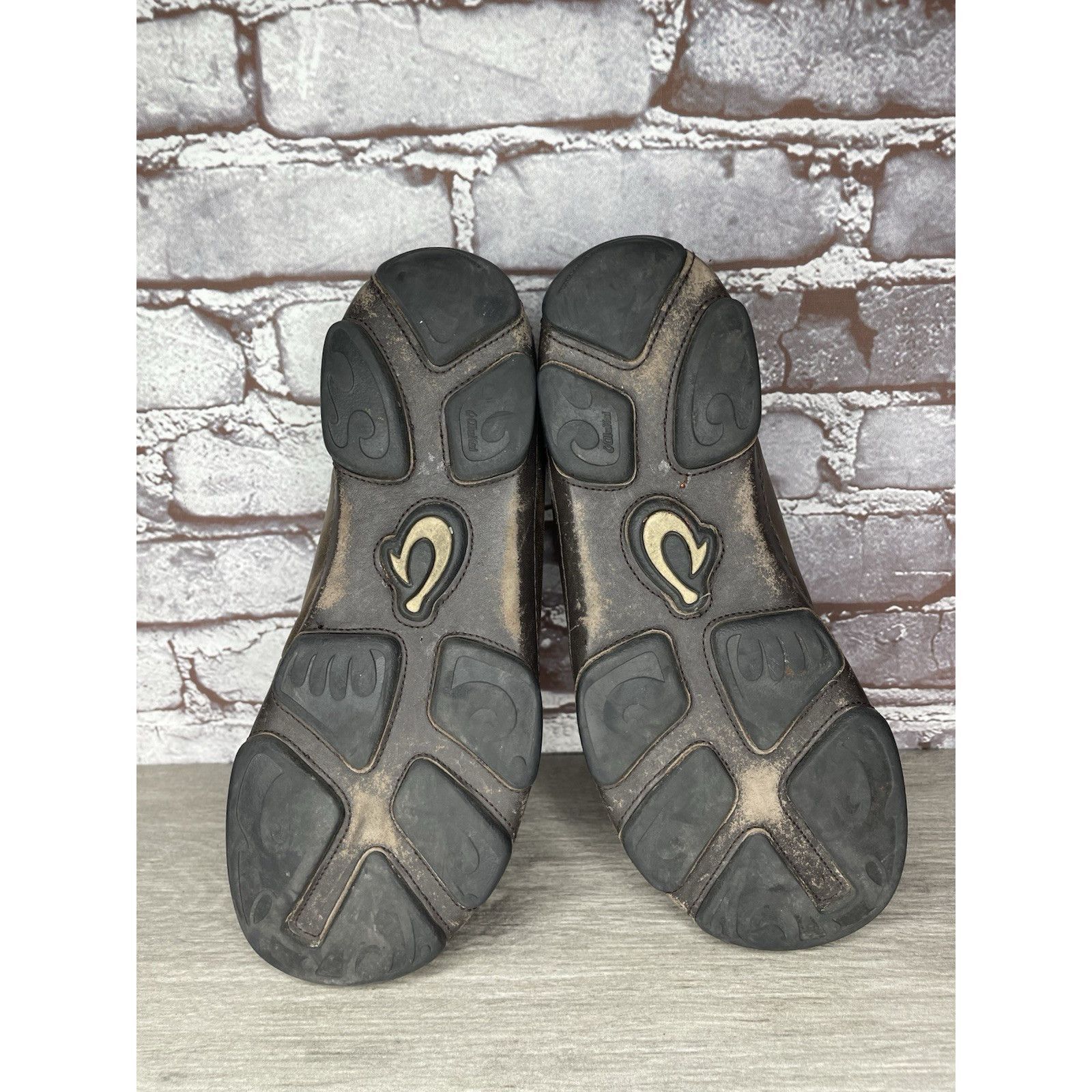Olukai OluKai Moloa Brown Leather Slip On Beach Loafers Casual Shoe Size US 8 / EU 41 - 8 Thumbnail